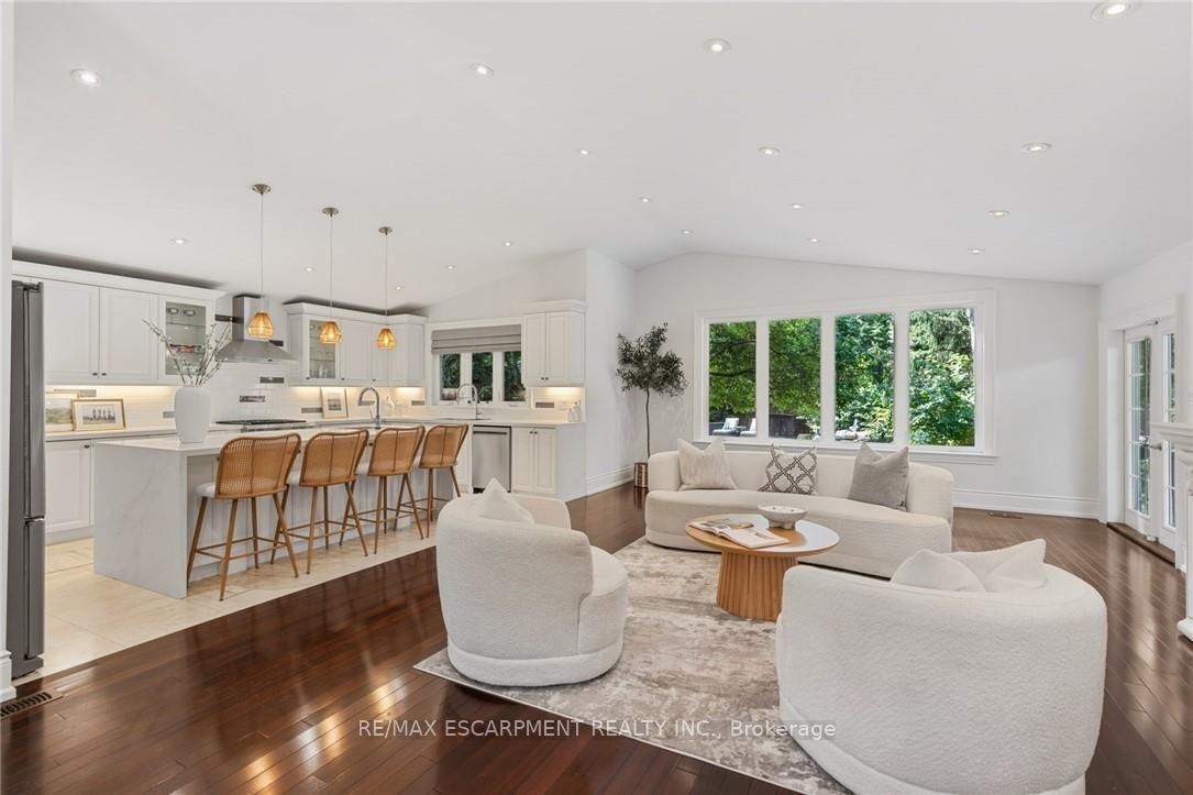 1063 Greenoaks Drive