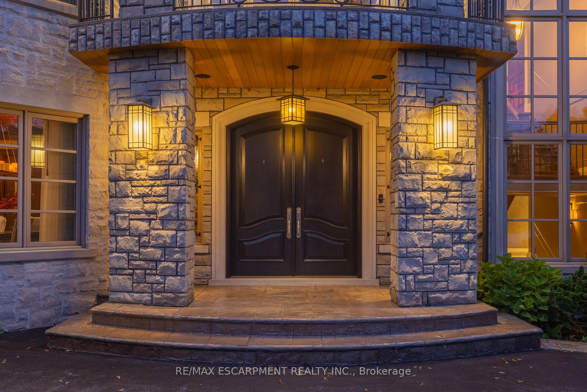 25 TURTLE LAKE Drive