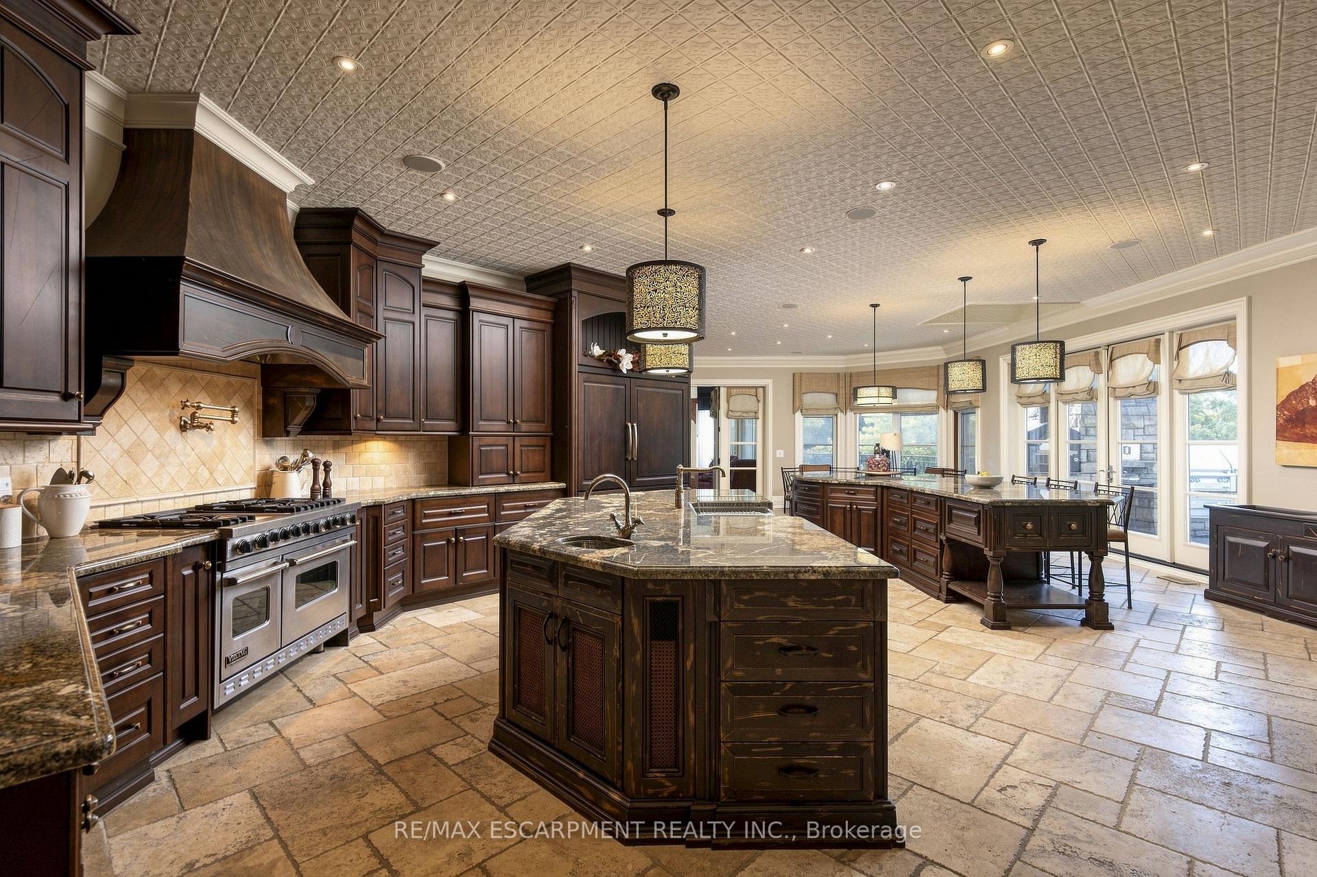 25 TURTLE LAKE Drive