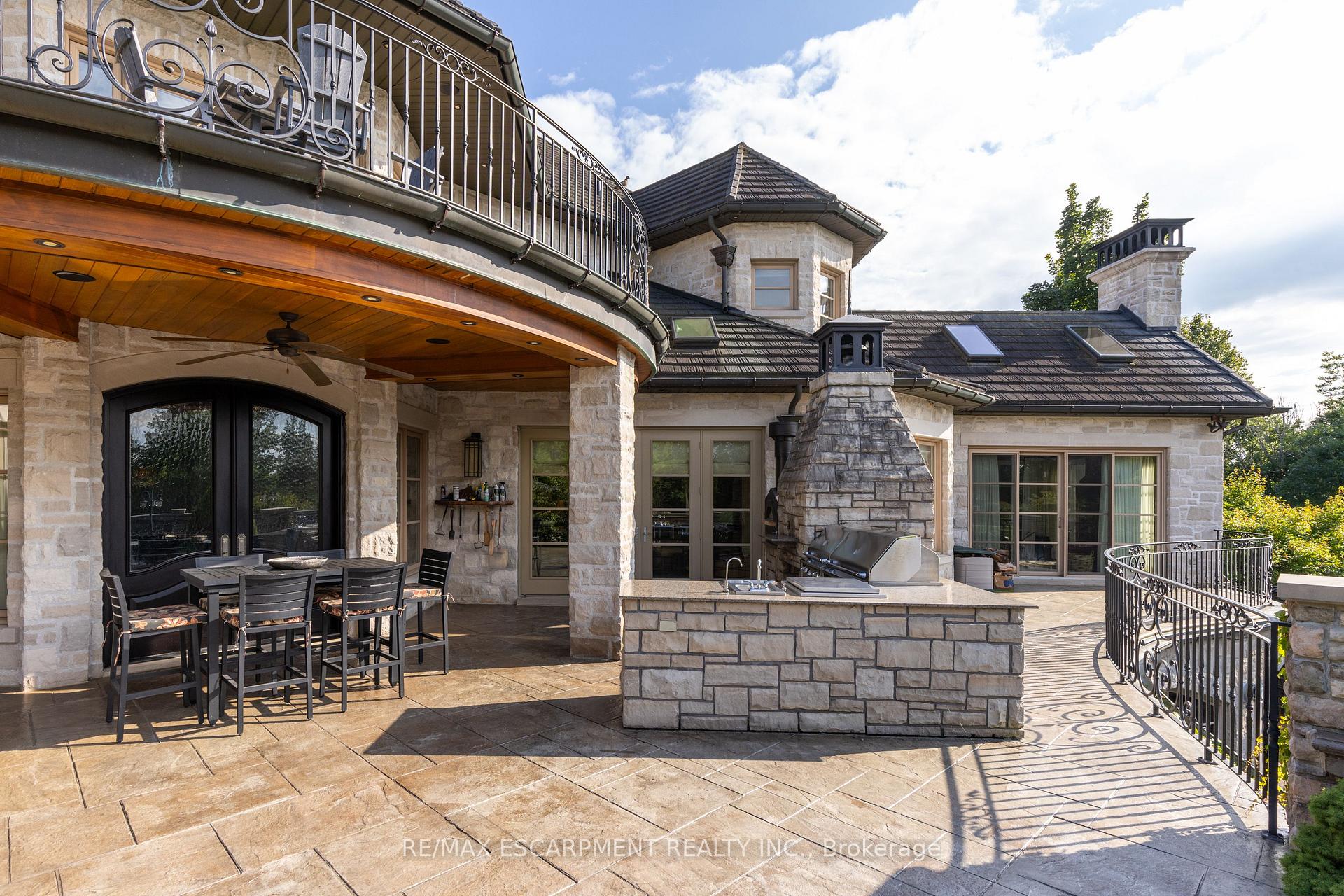 25 TURTLE LAKE Drive