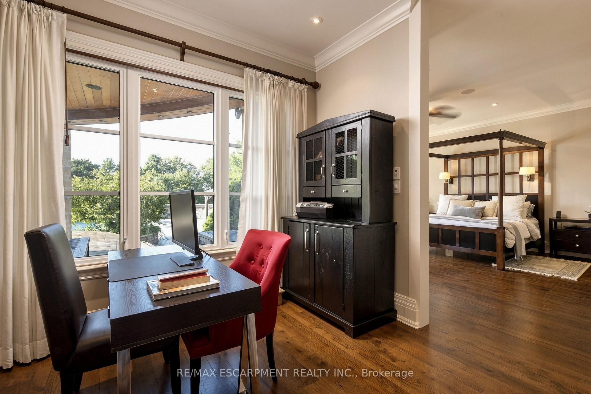 25 TURTLE LAKE Drive