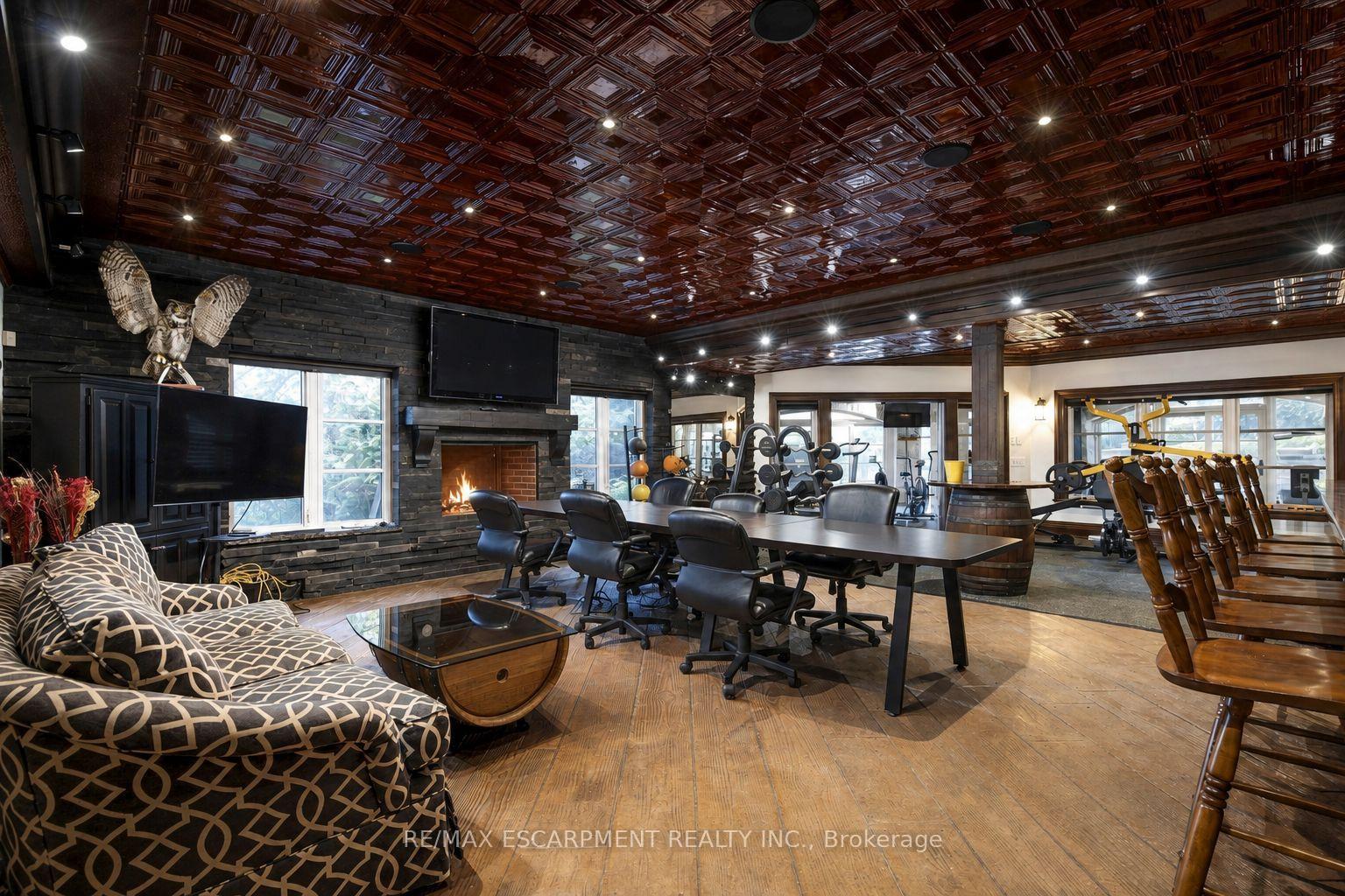 25 TURTLE LAKE Drive