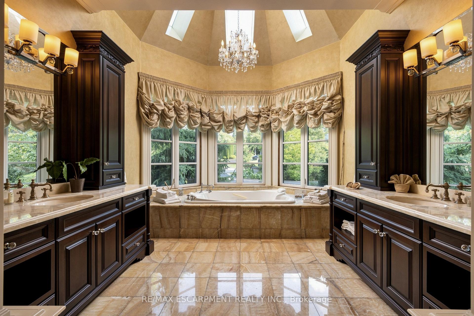 25 TURTLE LAKE Drive