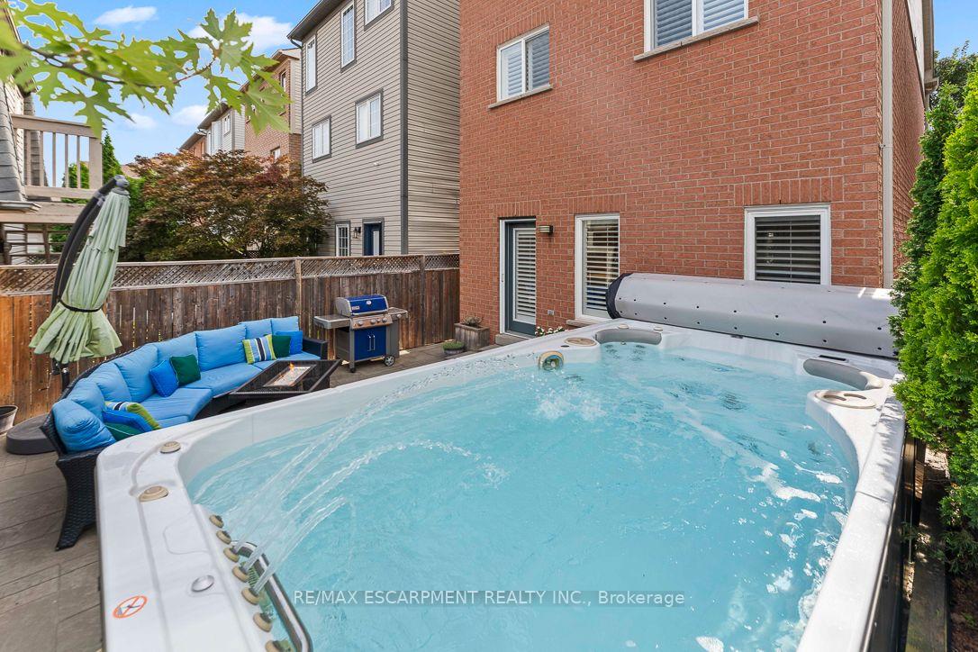 253 Gatwick Drive