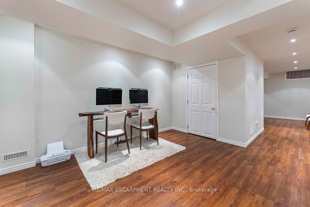 253 Gatwick Drive