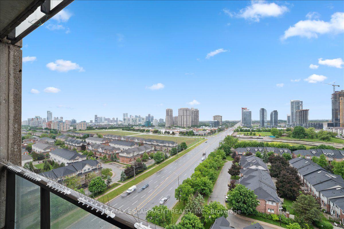 220 Forum Drive 1405