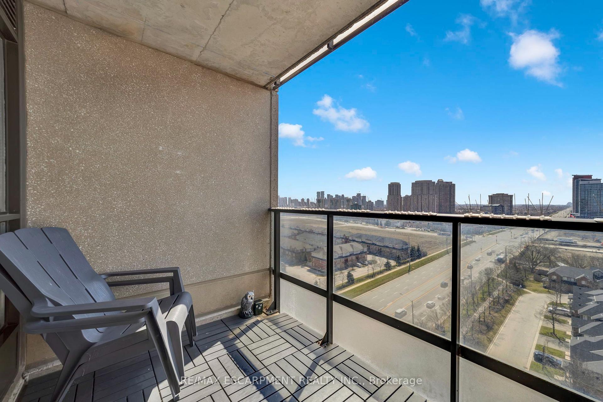 220 Forum Drive 1405