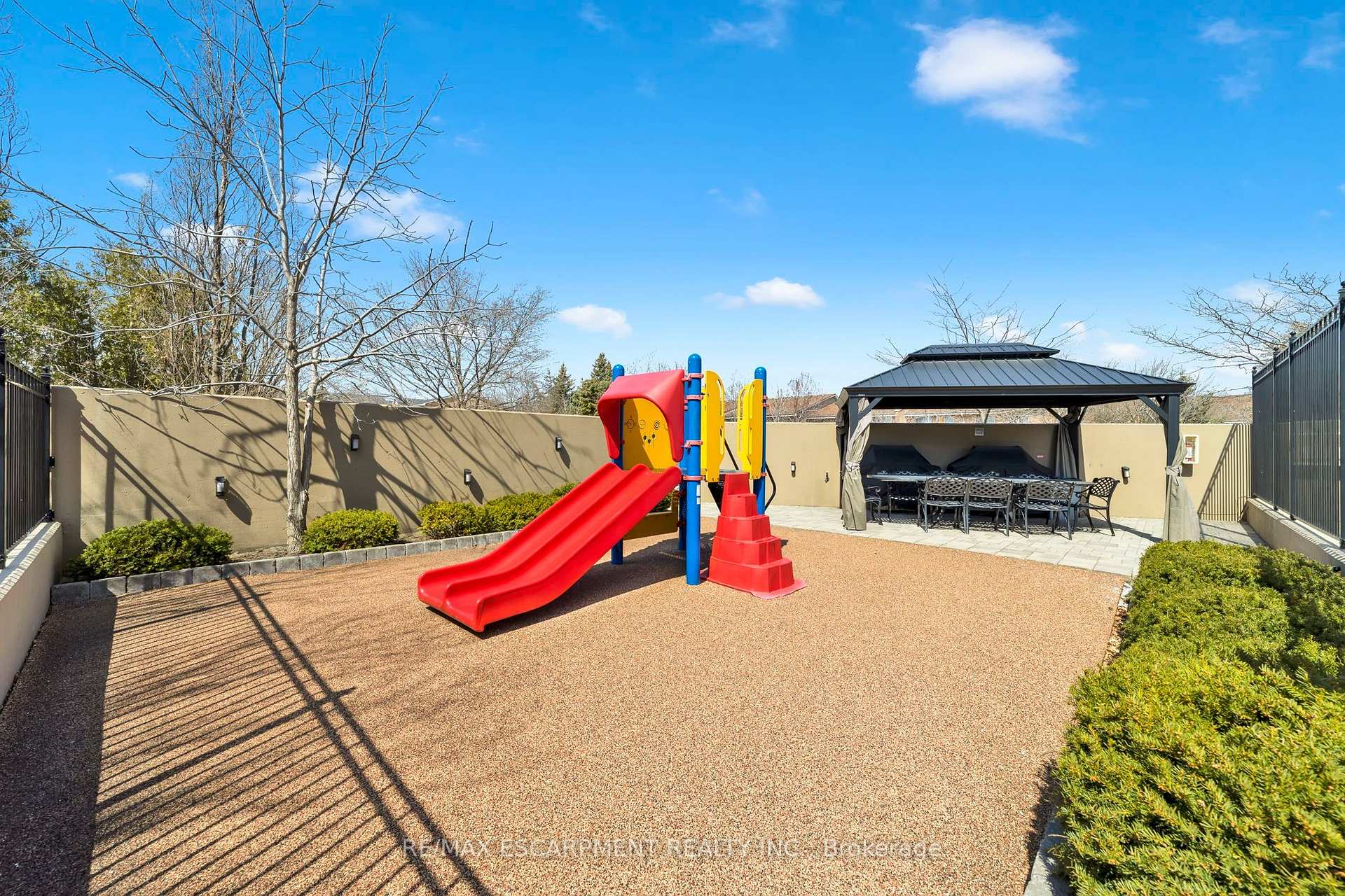 220 Forum Drive 1405