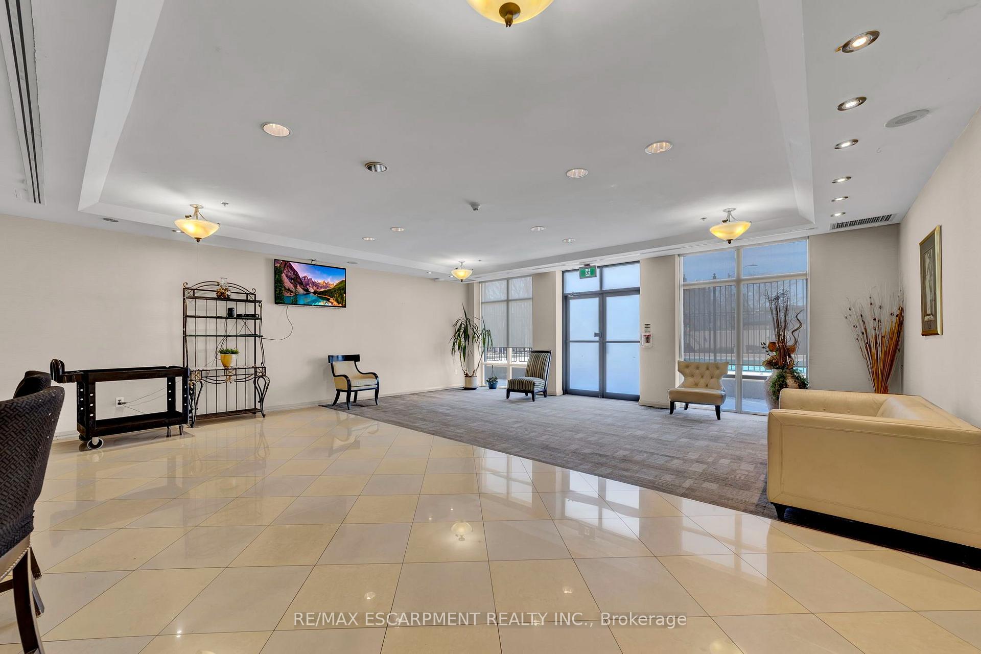 220 Forum Drive 1405