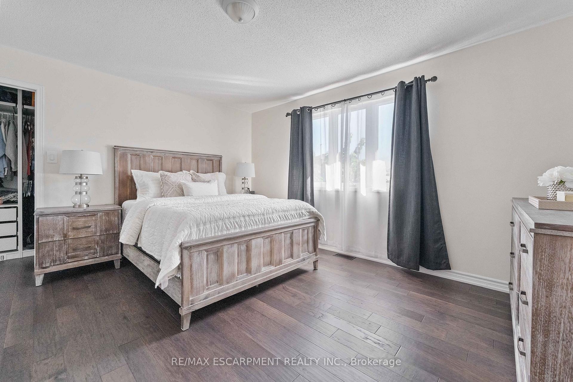 2206 Golden Orchard Trail