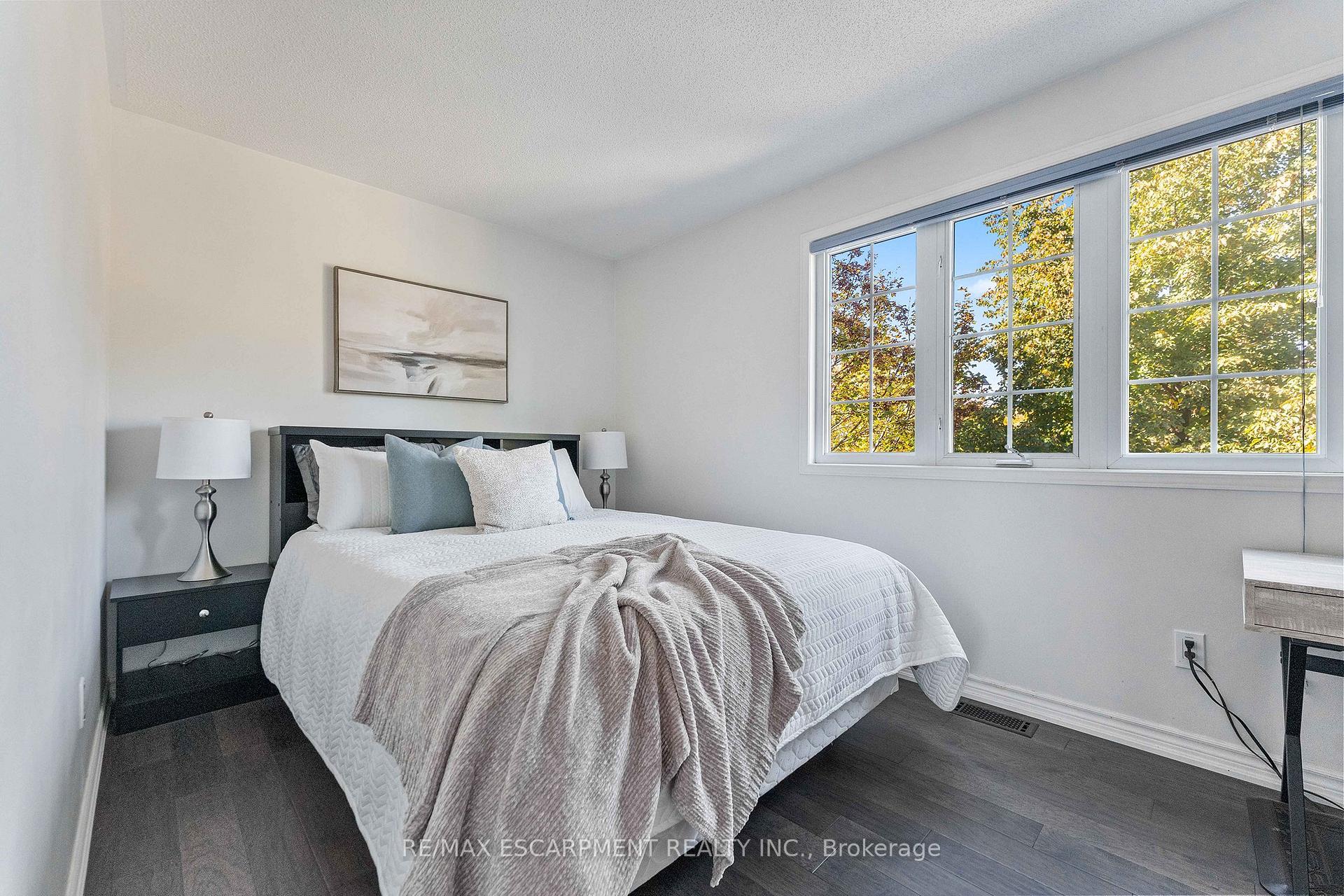 2206 Golden Orchard Trail