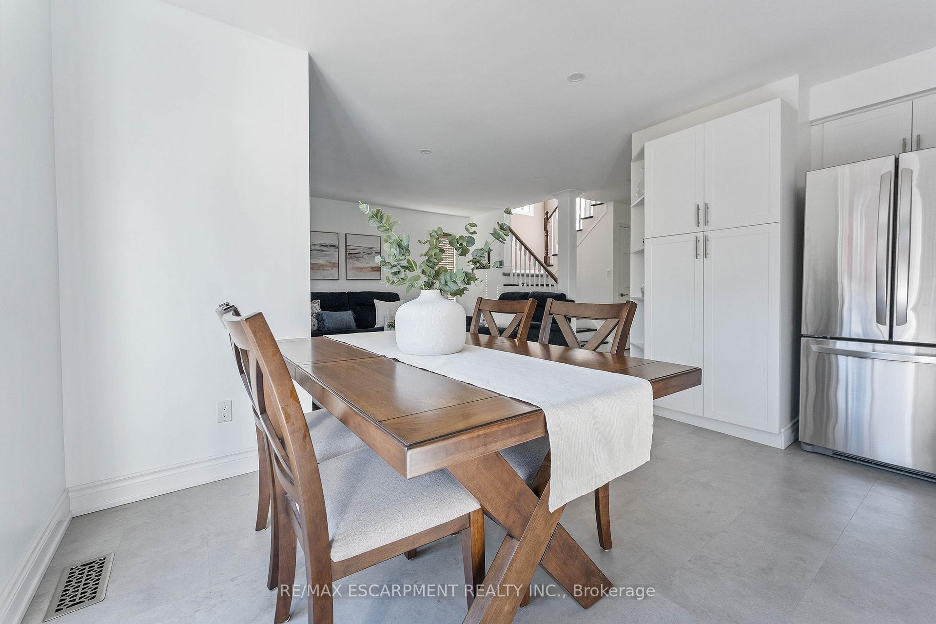 2206 Golden Orchard Trail