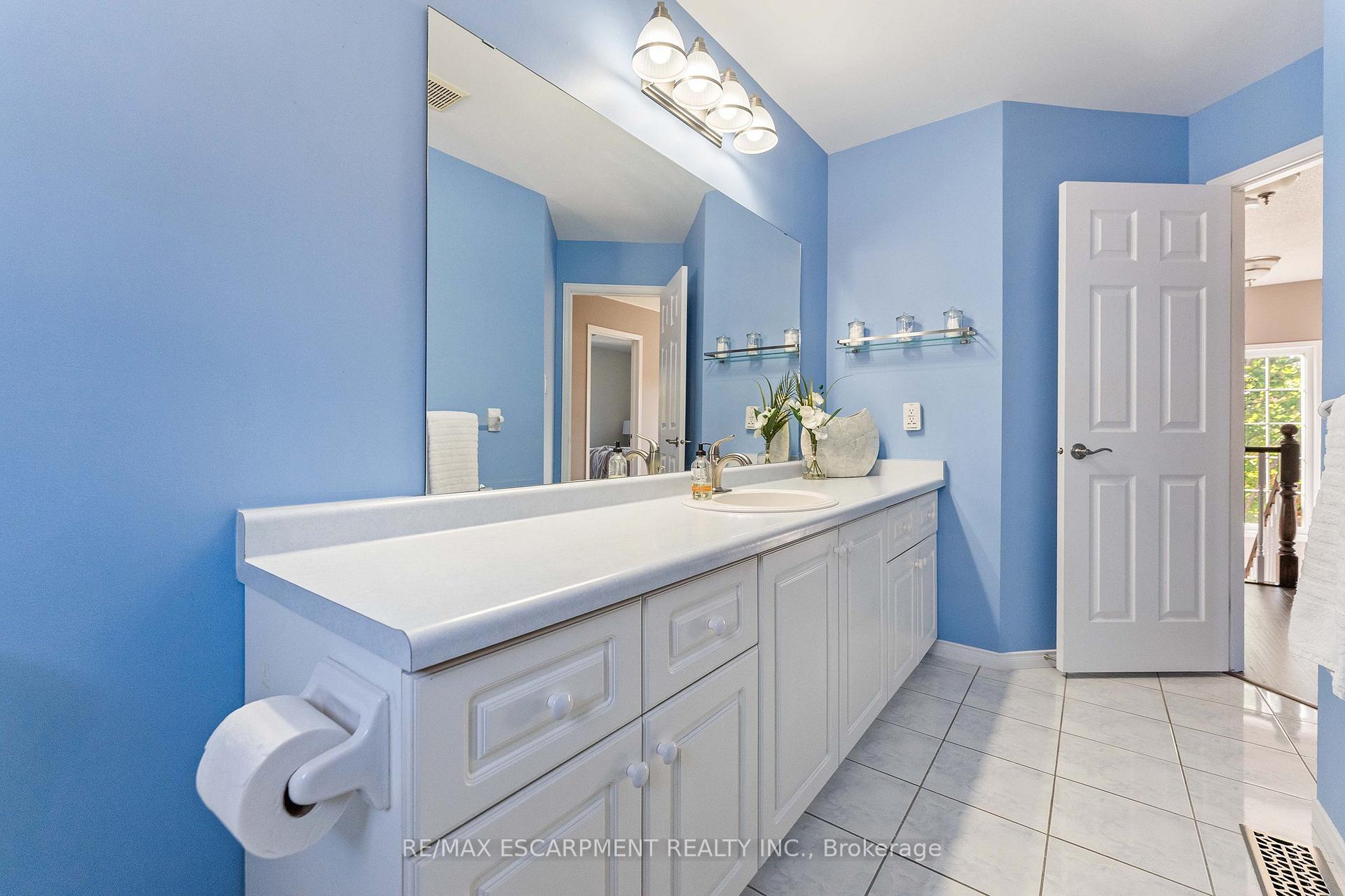 2206 Golden Orchard Trail