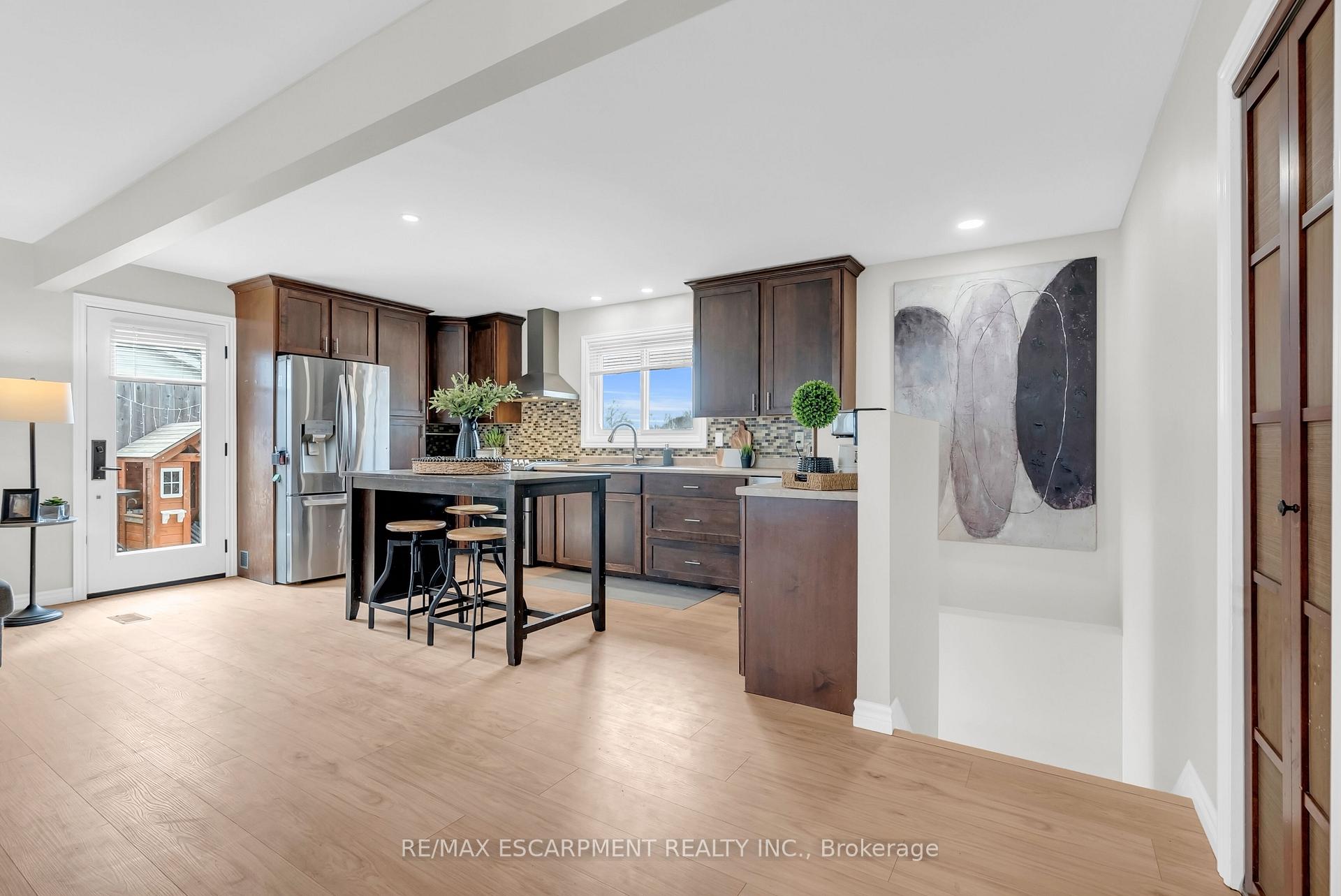 21 Kidd Avenue