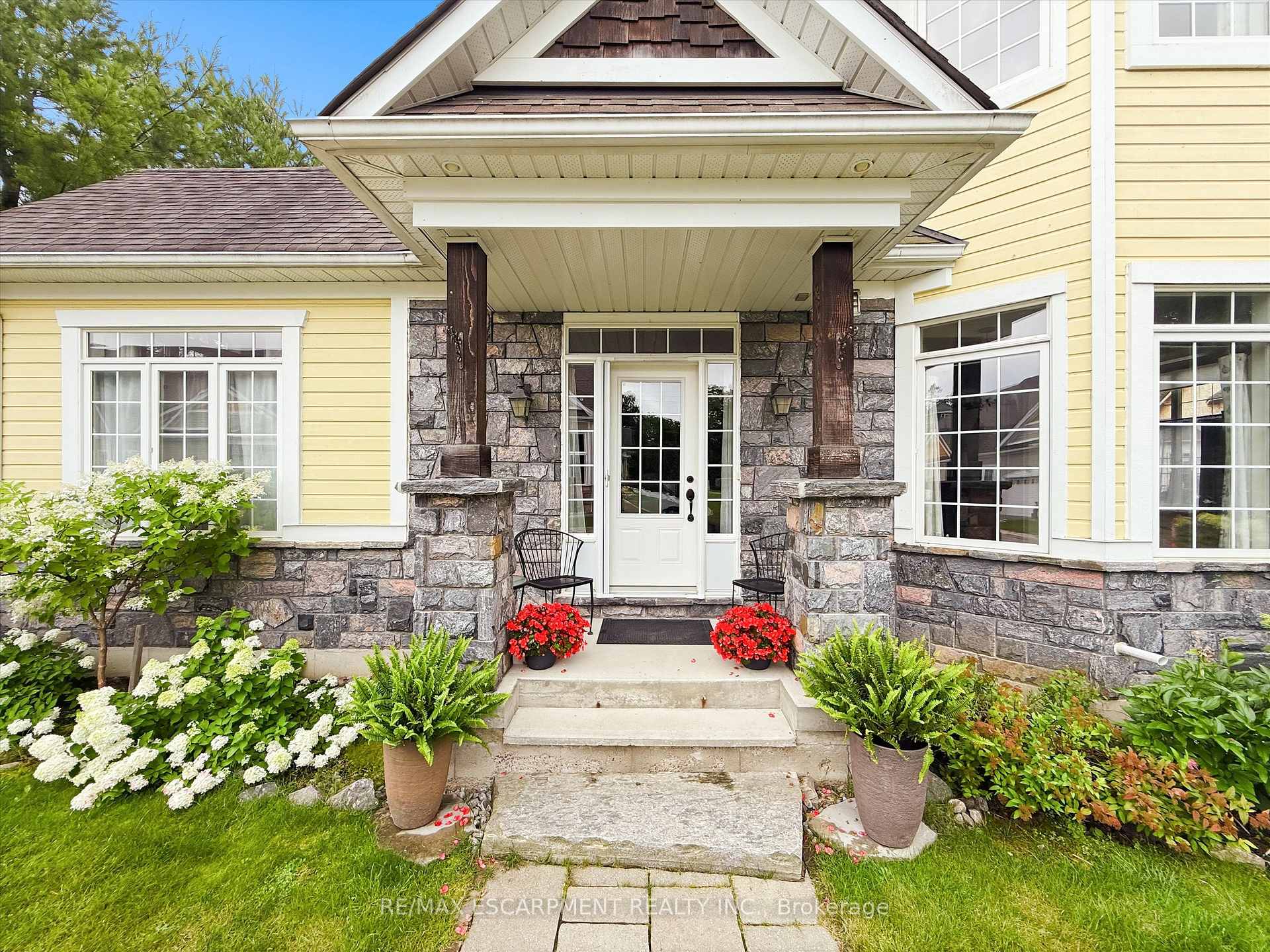 23 Spencer Street