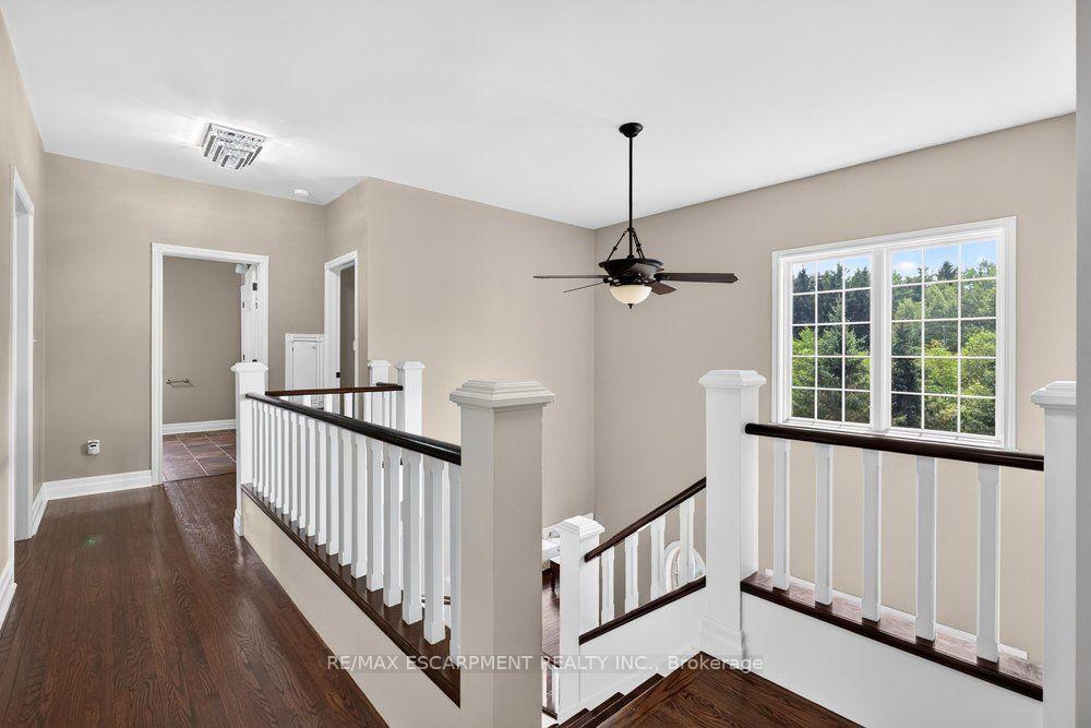 110 Concession 11 Road E