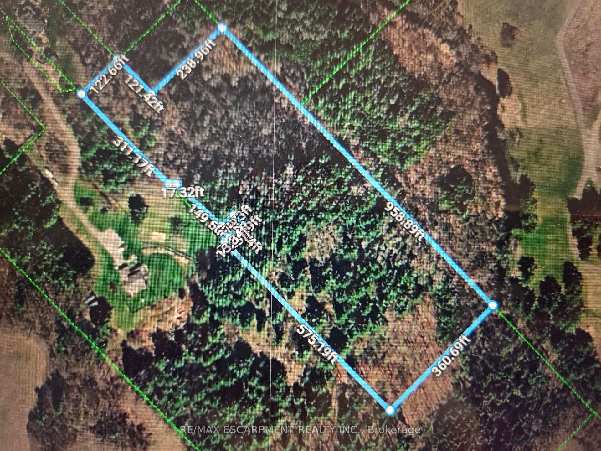 110 Concession 11 Road E