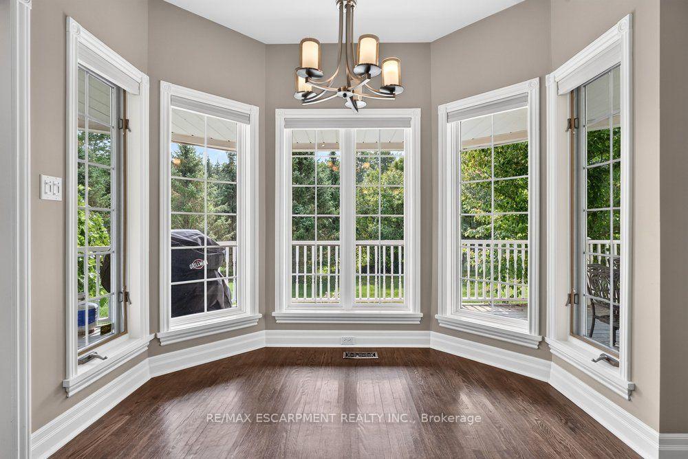 110 Concession 11 Road E