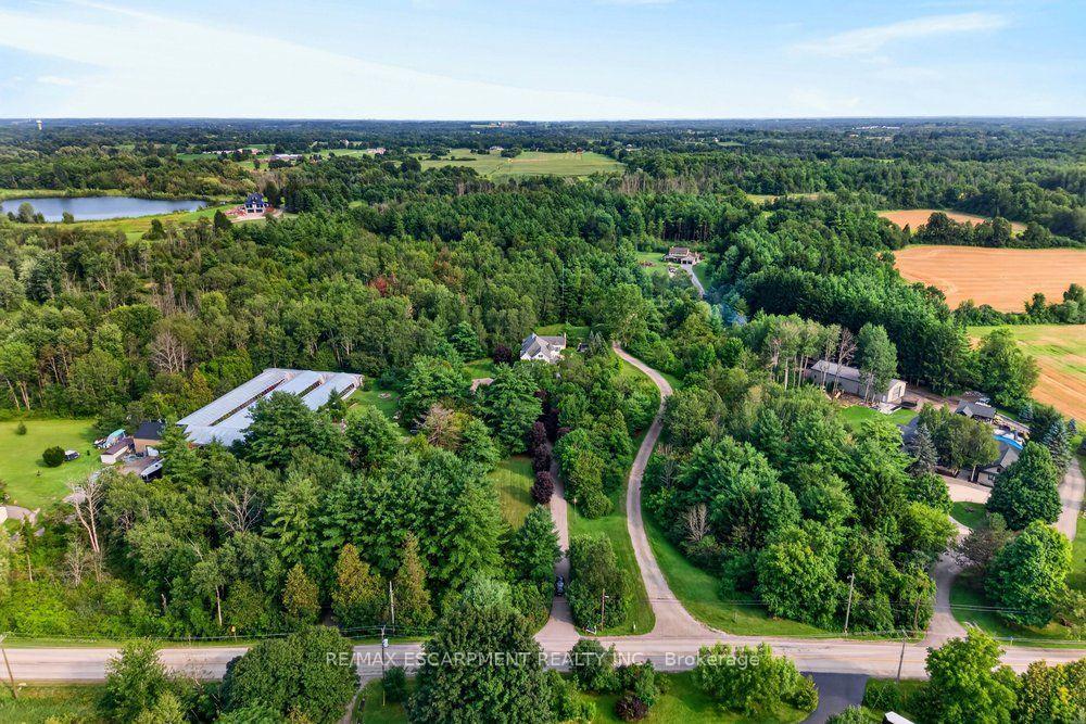 110 Concession 11 Road E