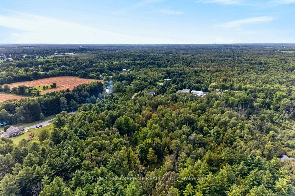 110 Concession 11 Road E