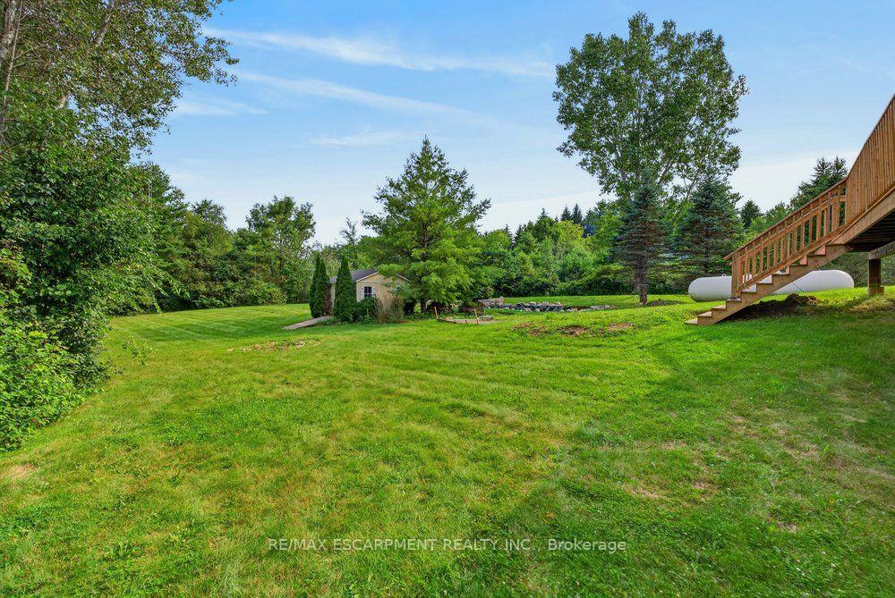 110 Concession 11 Road E