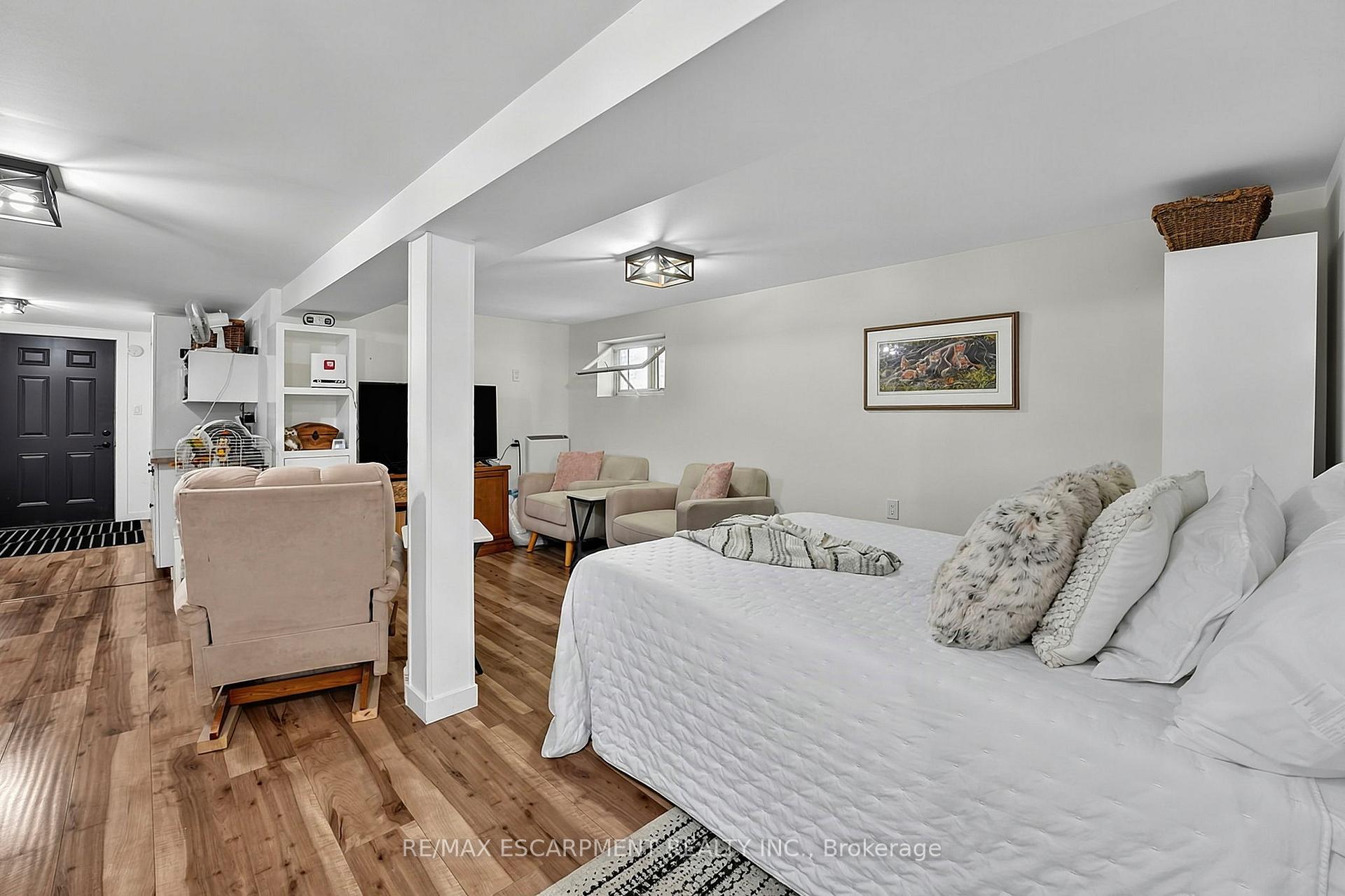 1073 Cedar Beach Road