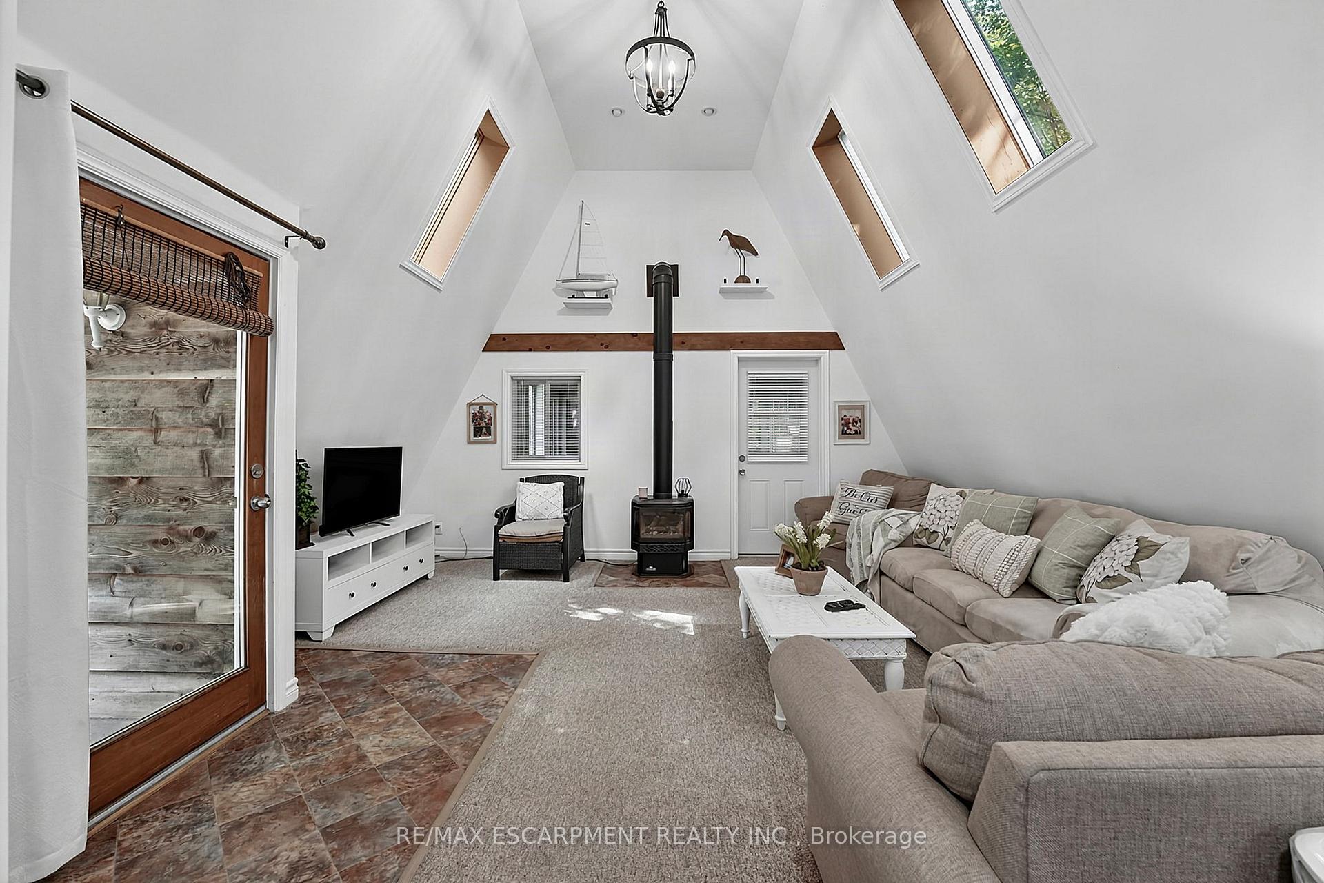 1073 Cedar Beach Road