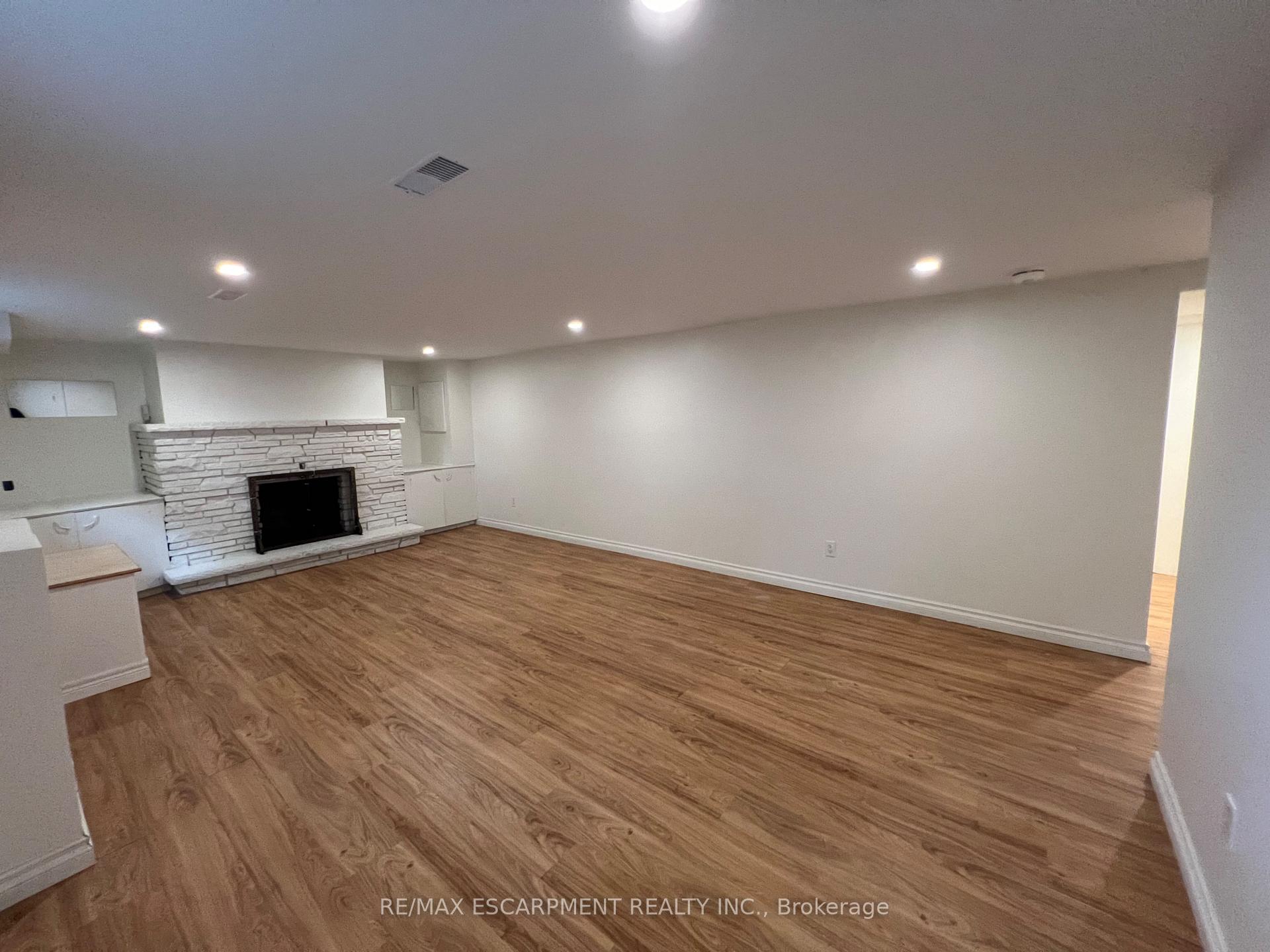 9 Collingwood Street Lower