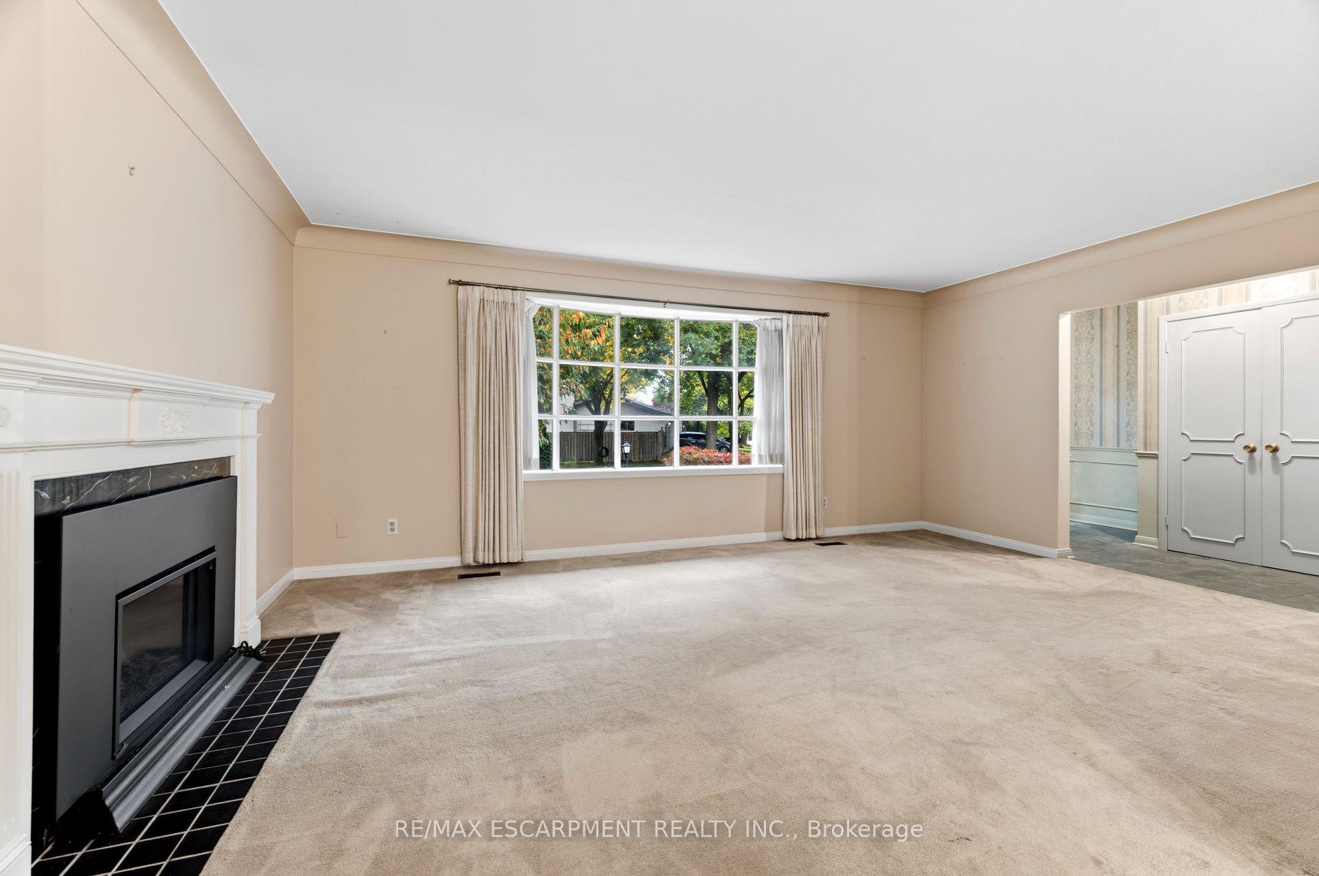 99 Runnymede Crescent