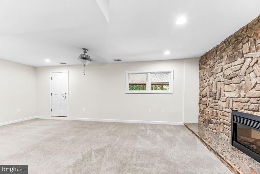 995 Clay Hammond Rd