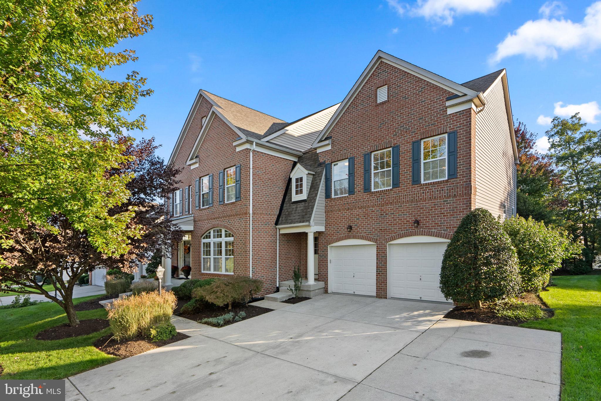 4908 Ellis Ln