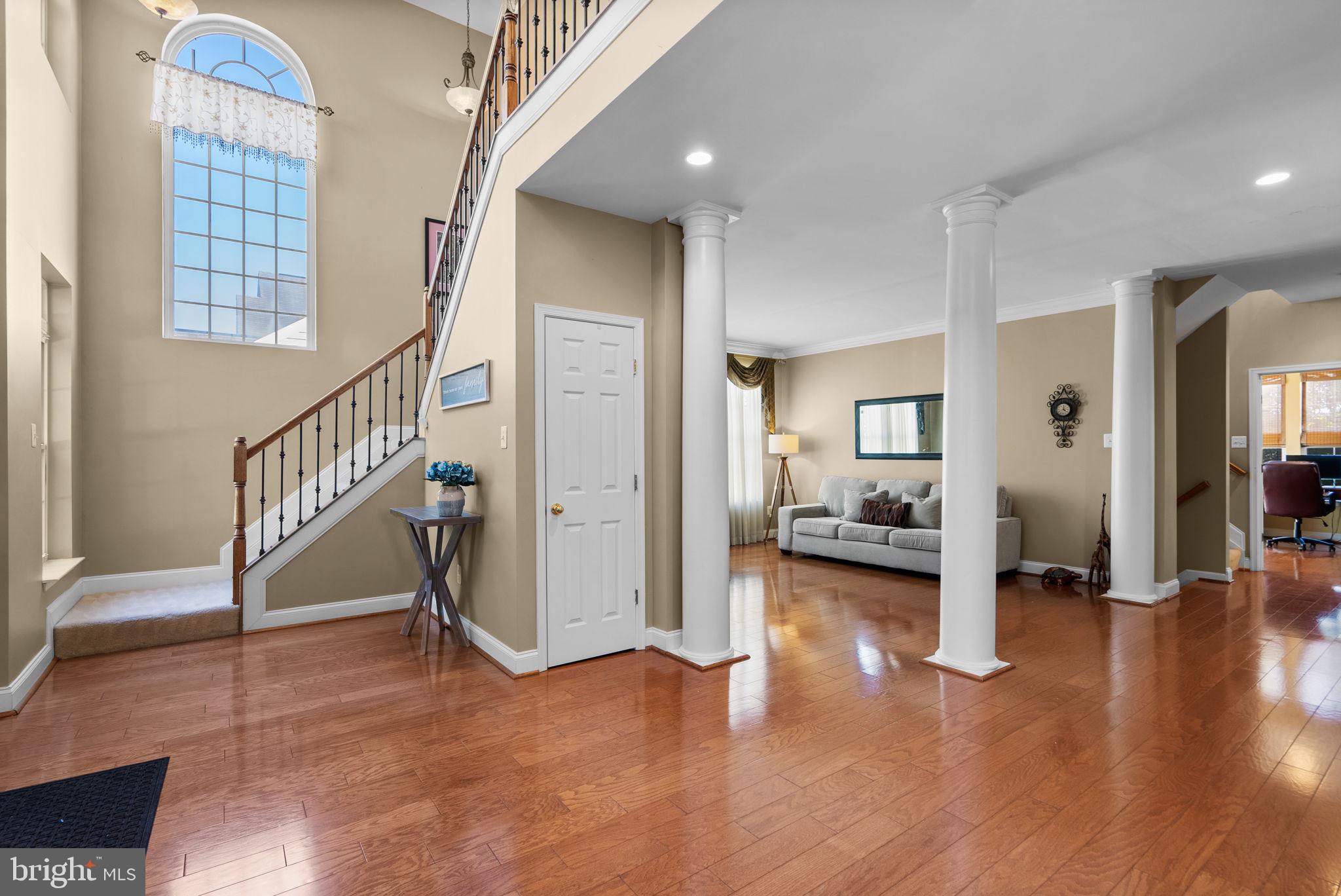 4908 Ellis Ln