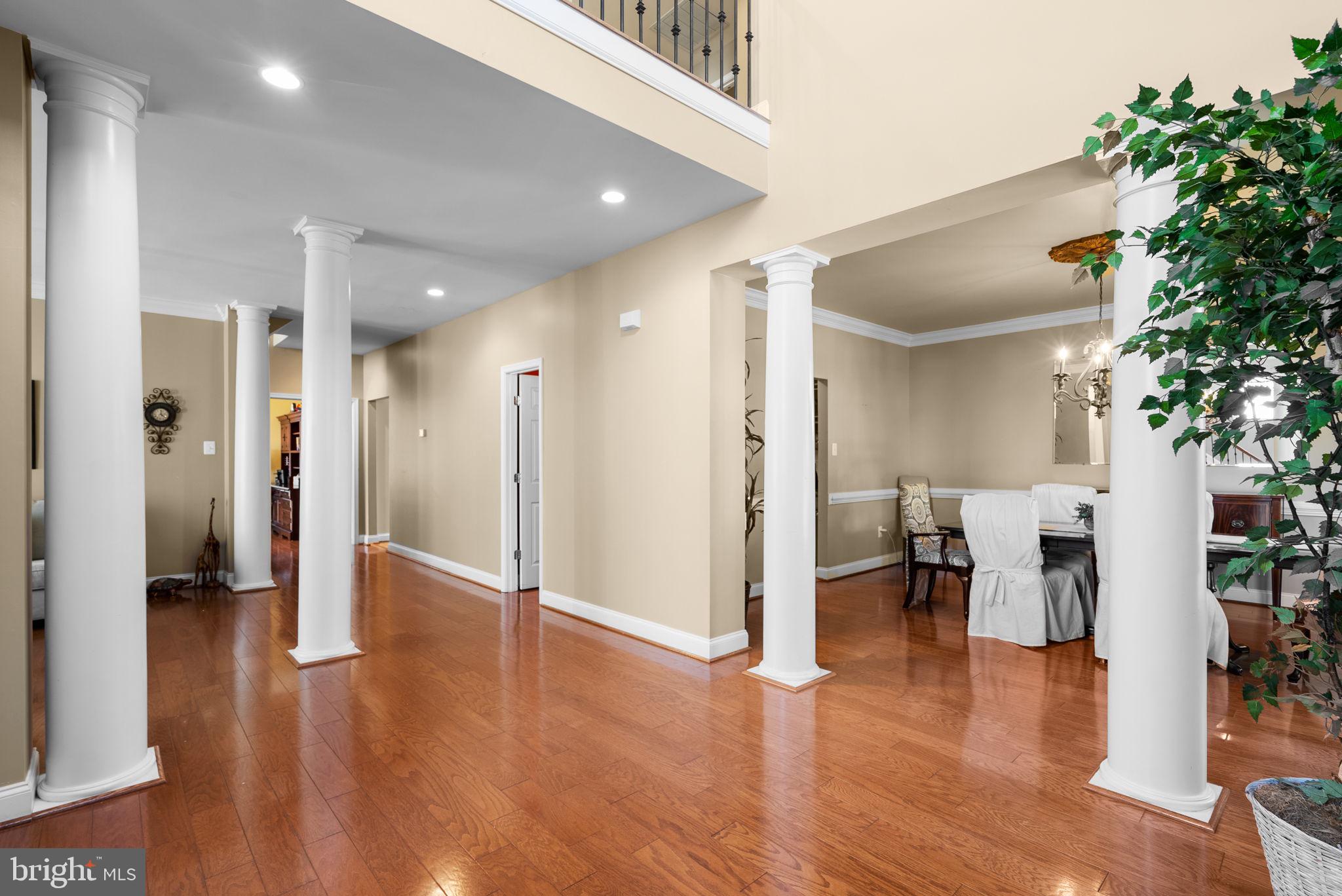4908 Ellis Ln