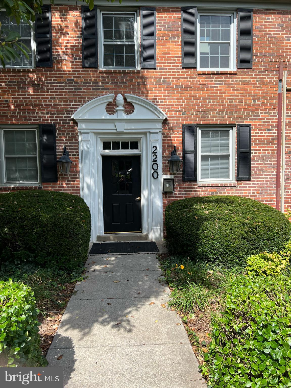 2200 Washington AVENUE Unit: 202