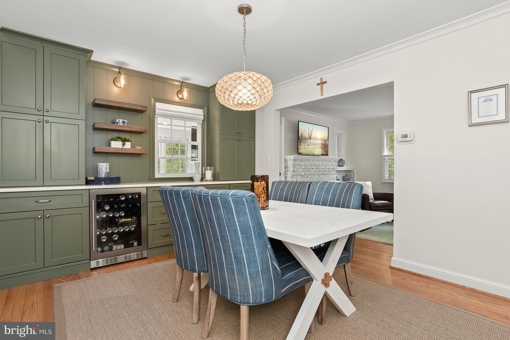 10318 Crestmoor DRIVE