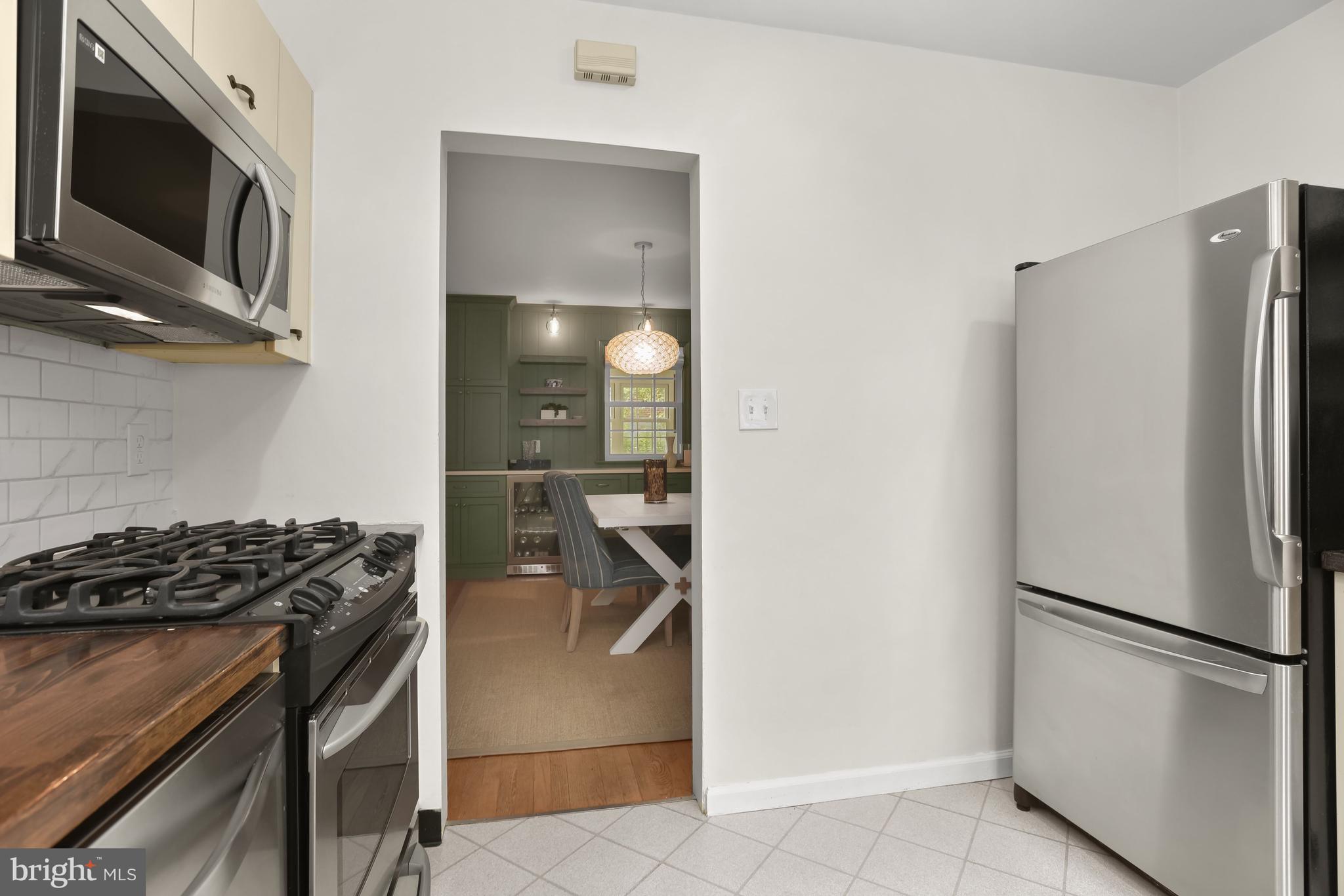 10318 Crestmoor DRIVE