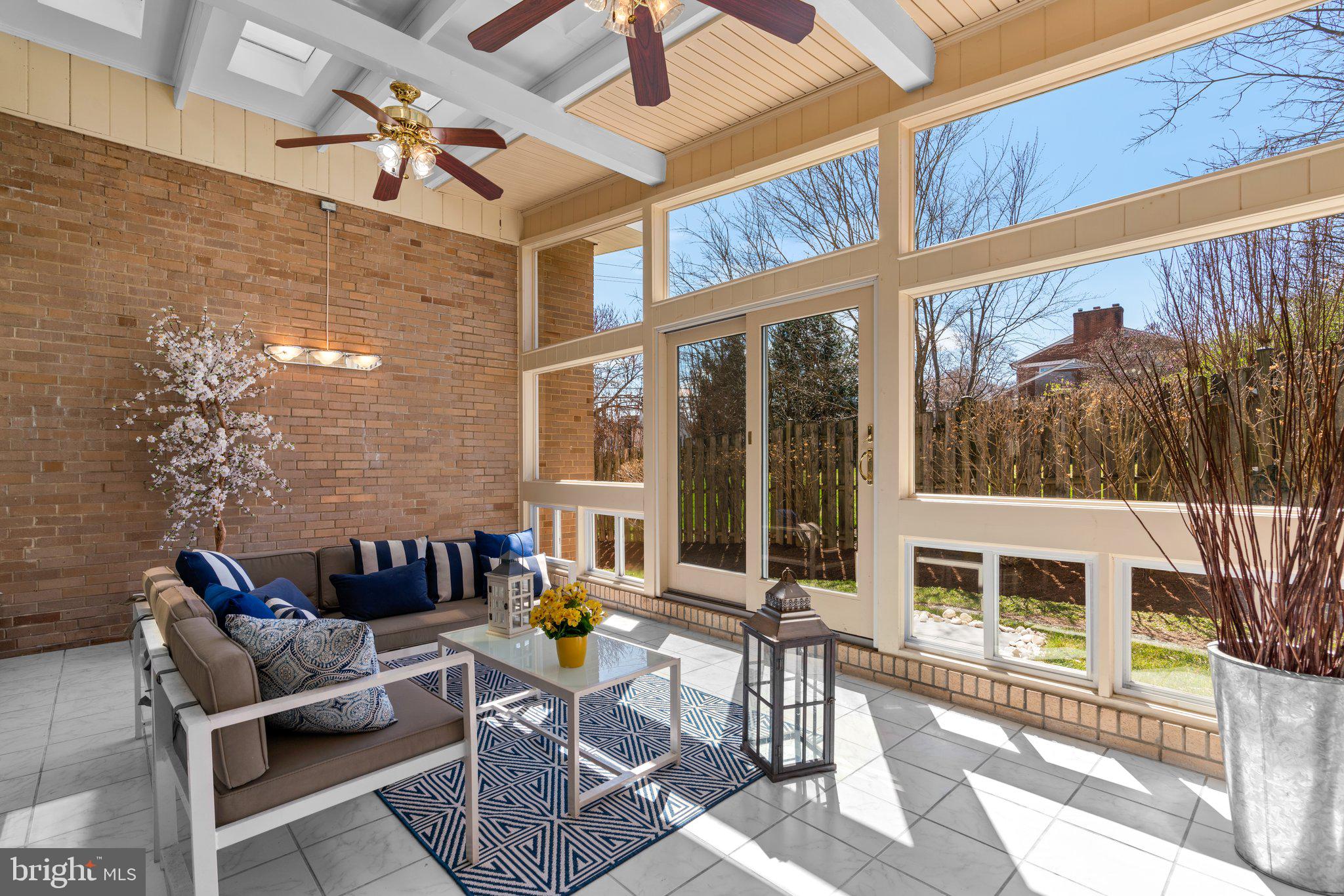 9208 Colesville Rd