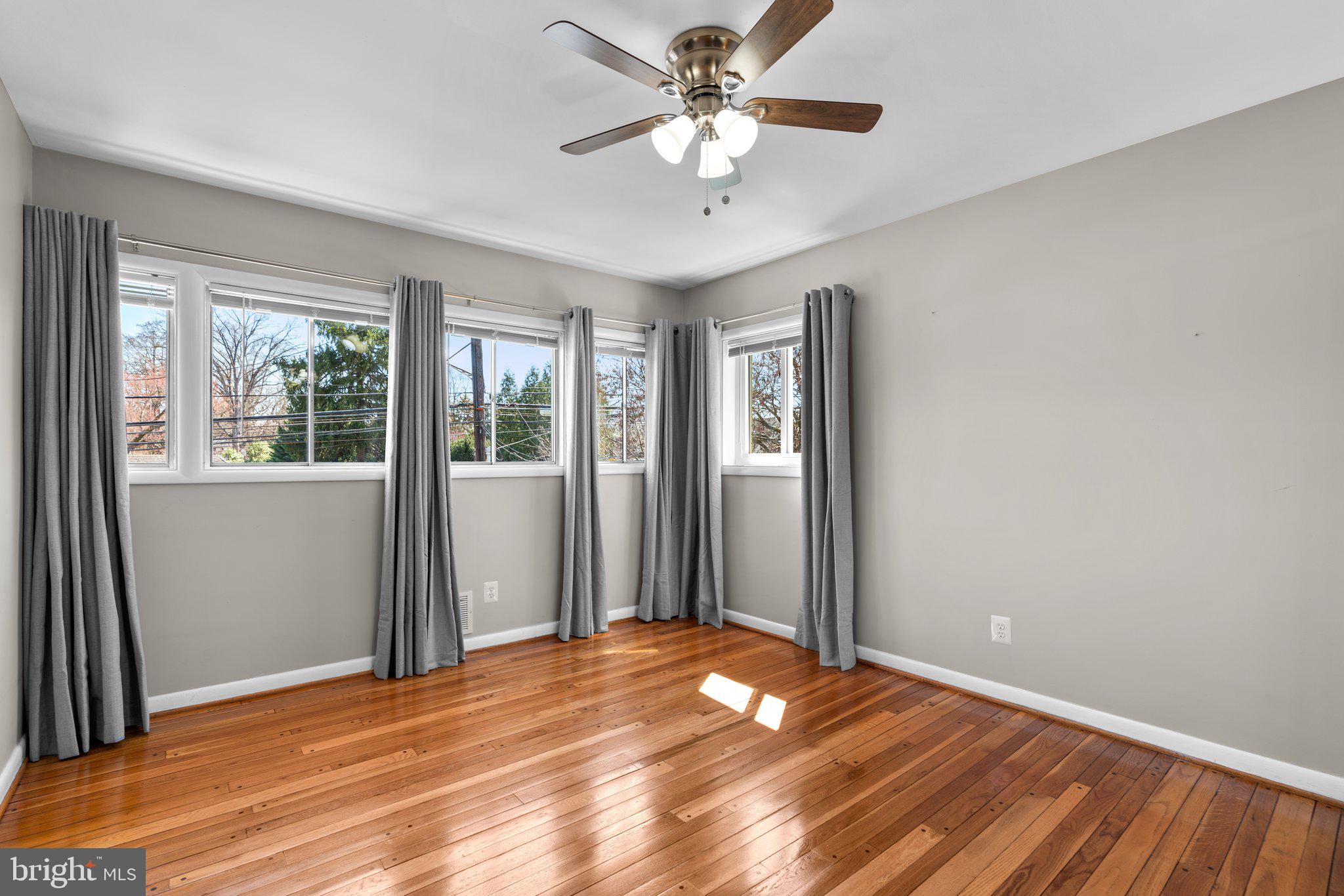 9208 Colesville Rd