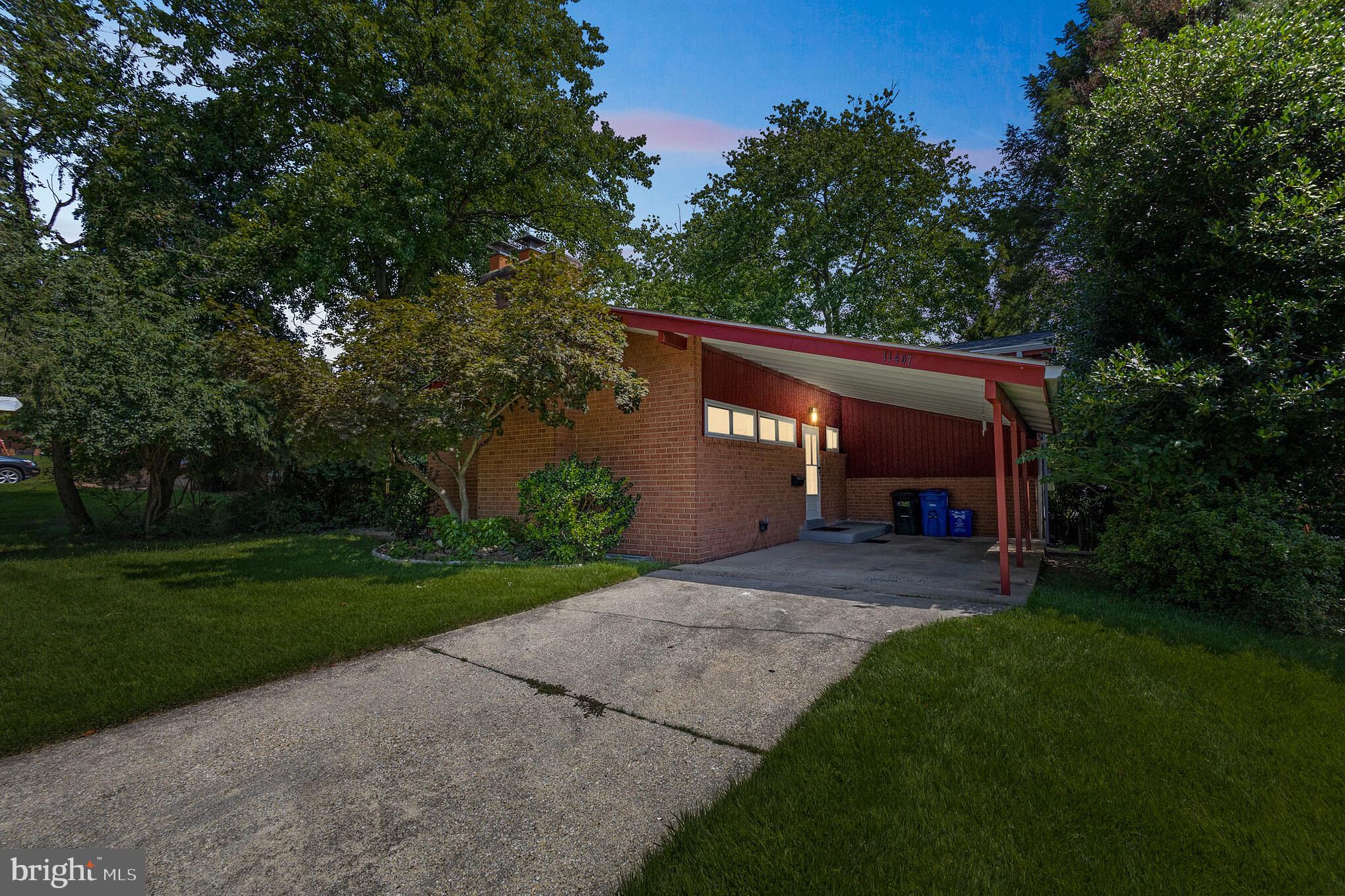 11407 Cloverhill Dr
