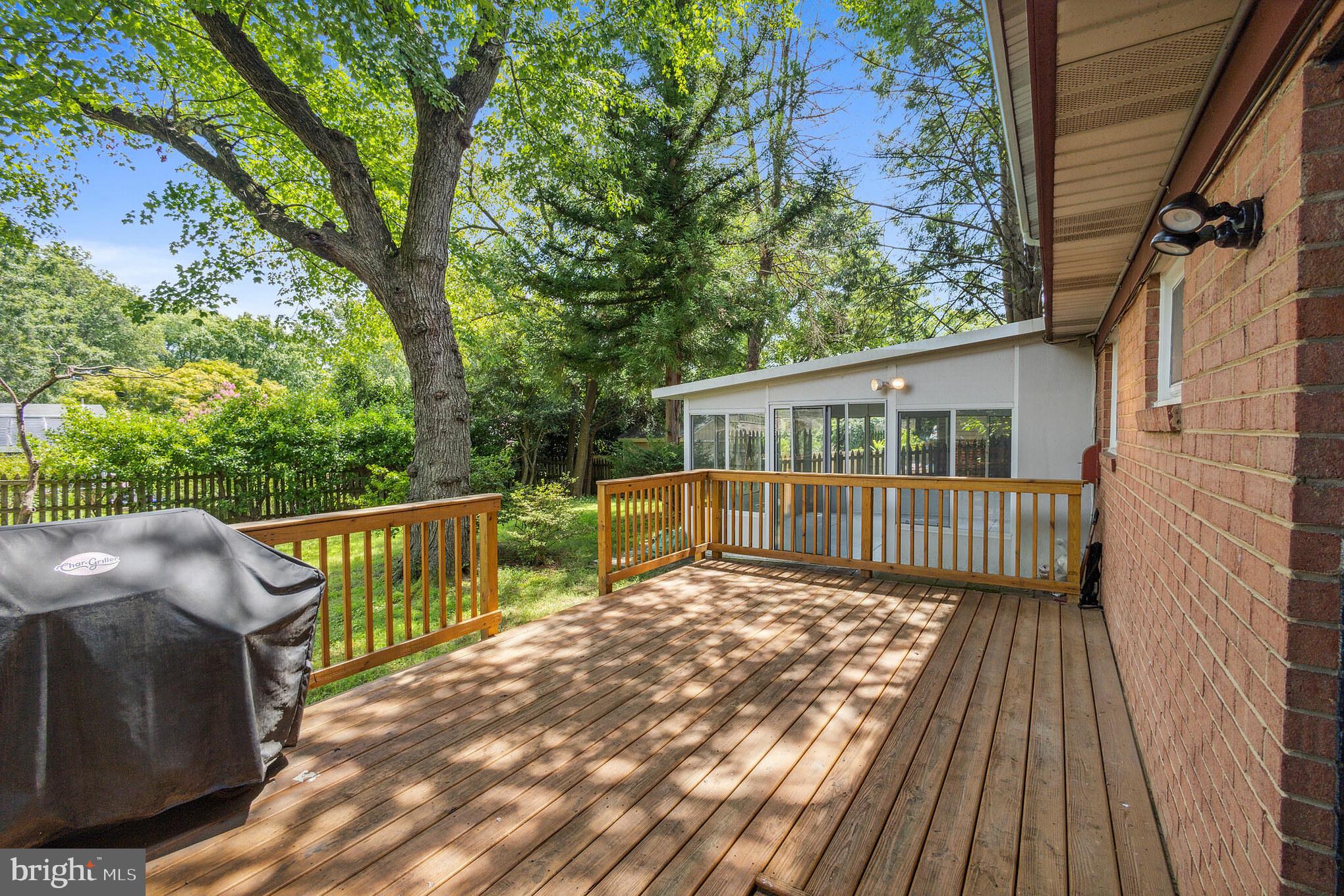 11407 Cloverhill Dr