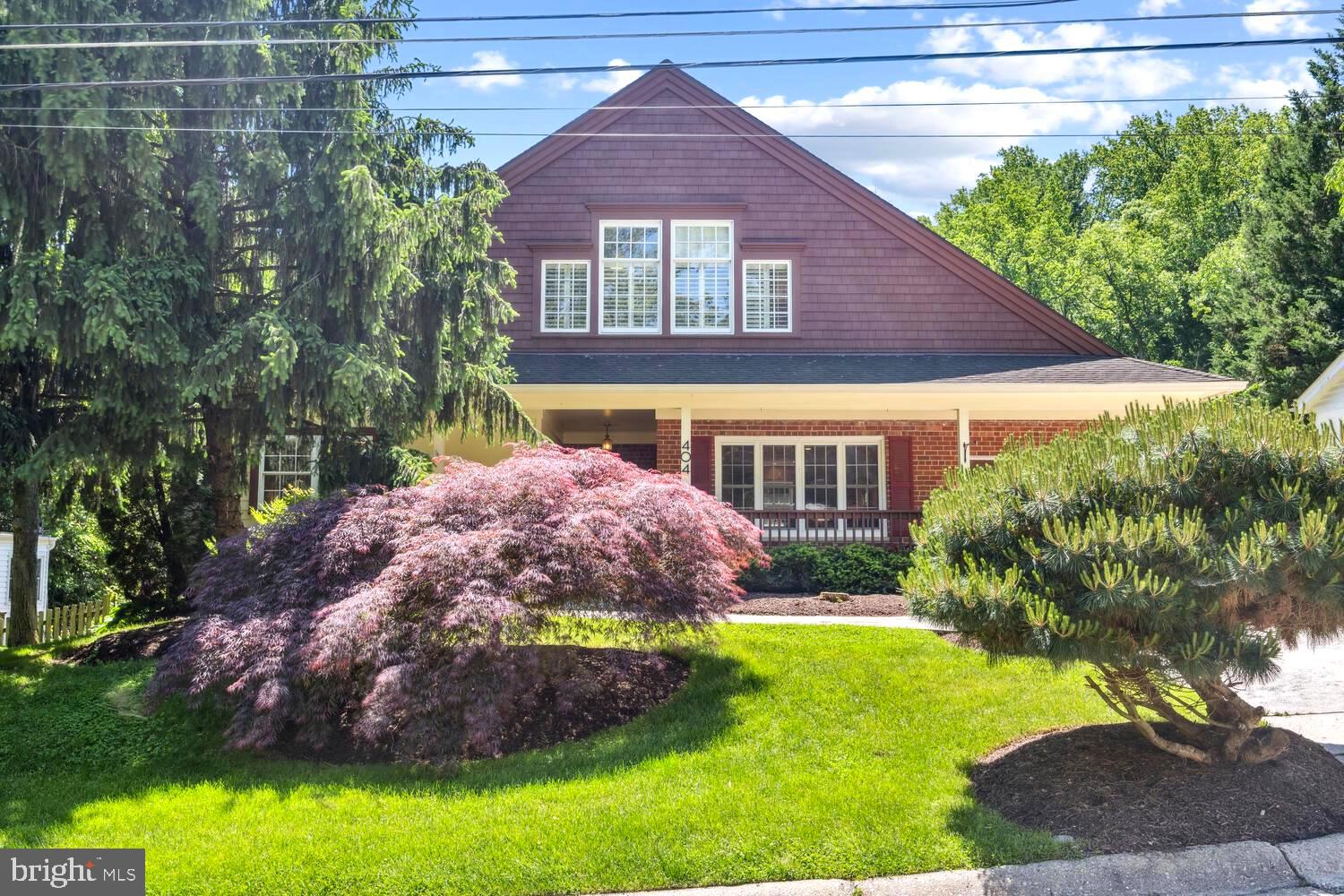 404 Pershing Dr