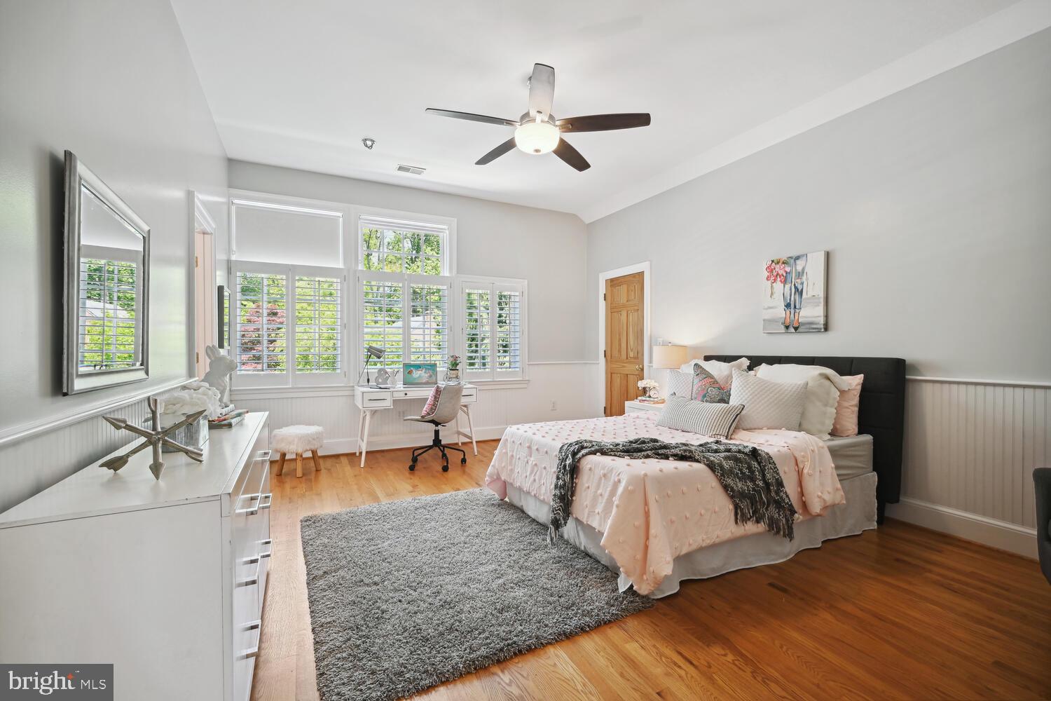 404 Pershing Dr