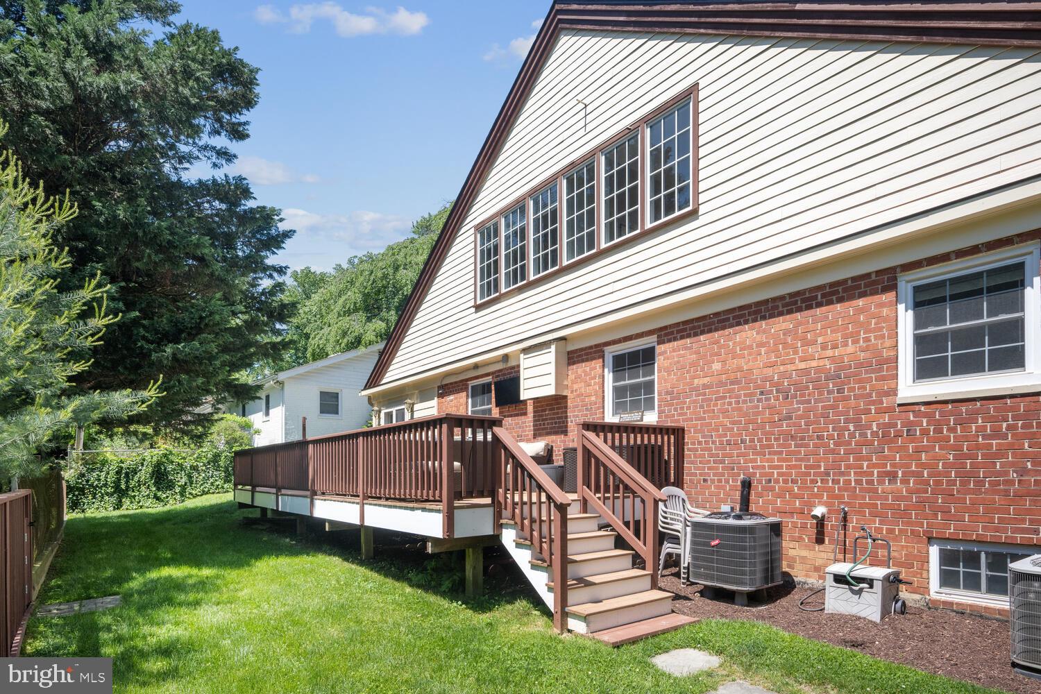 404 Pershing Dr