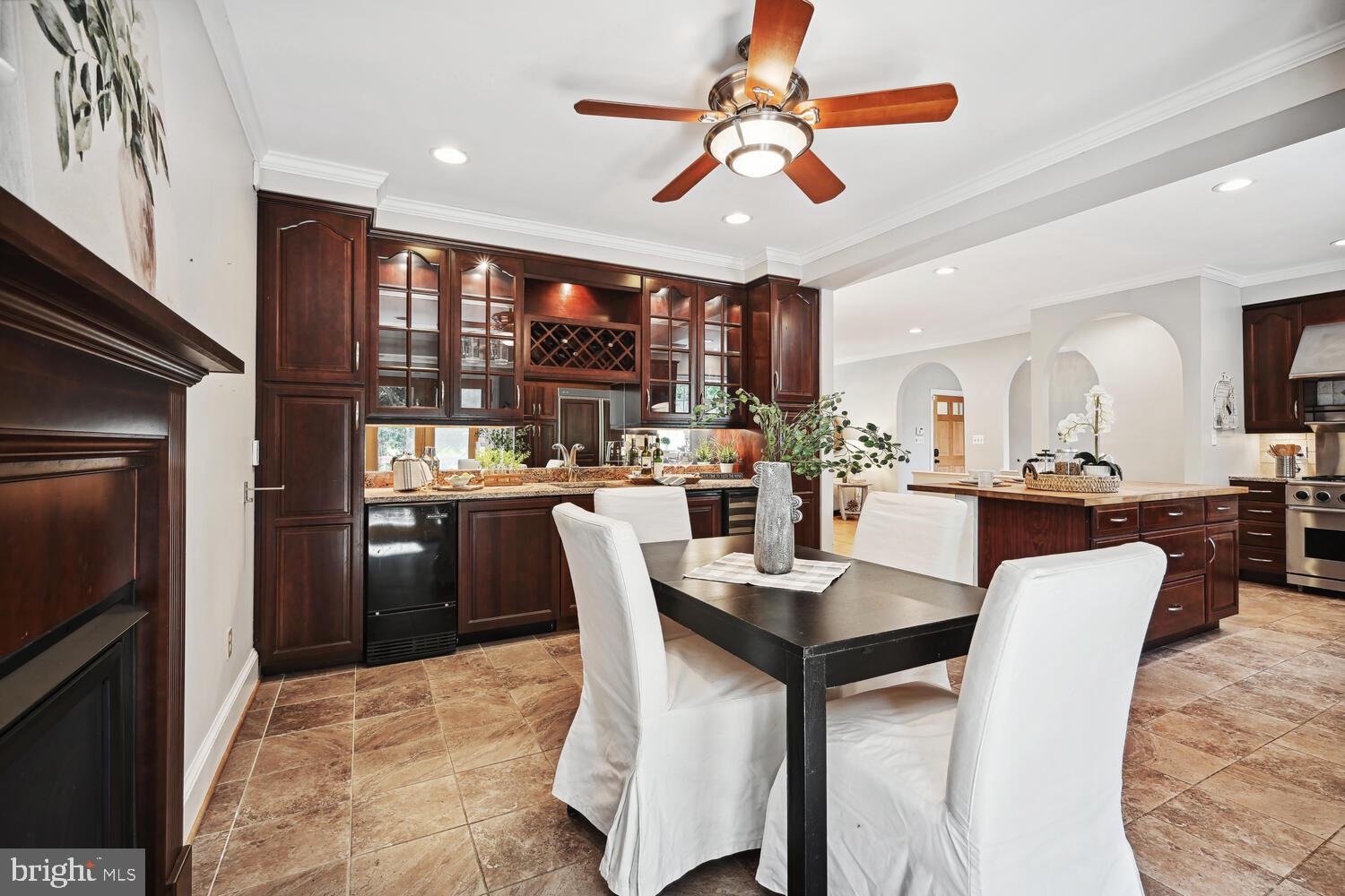 404 Pershing Dr