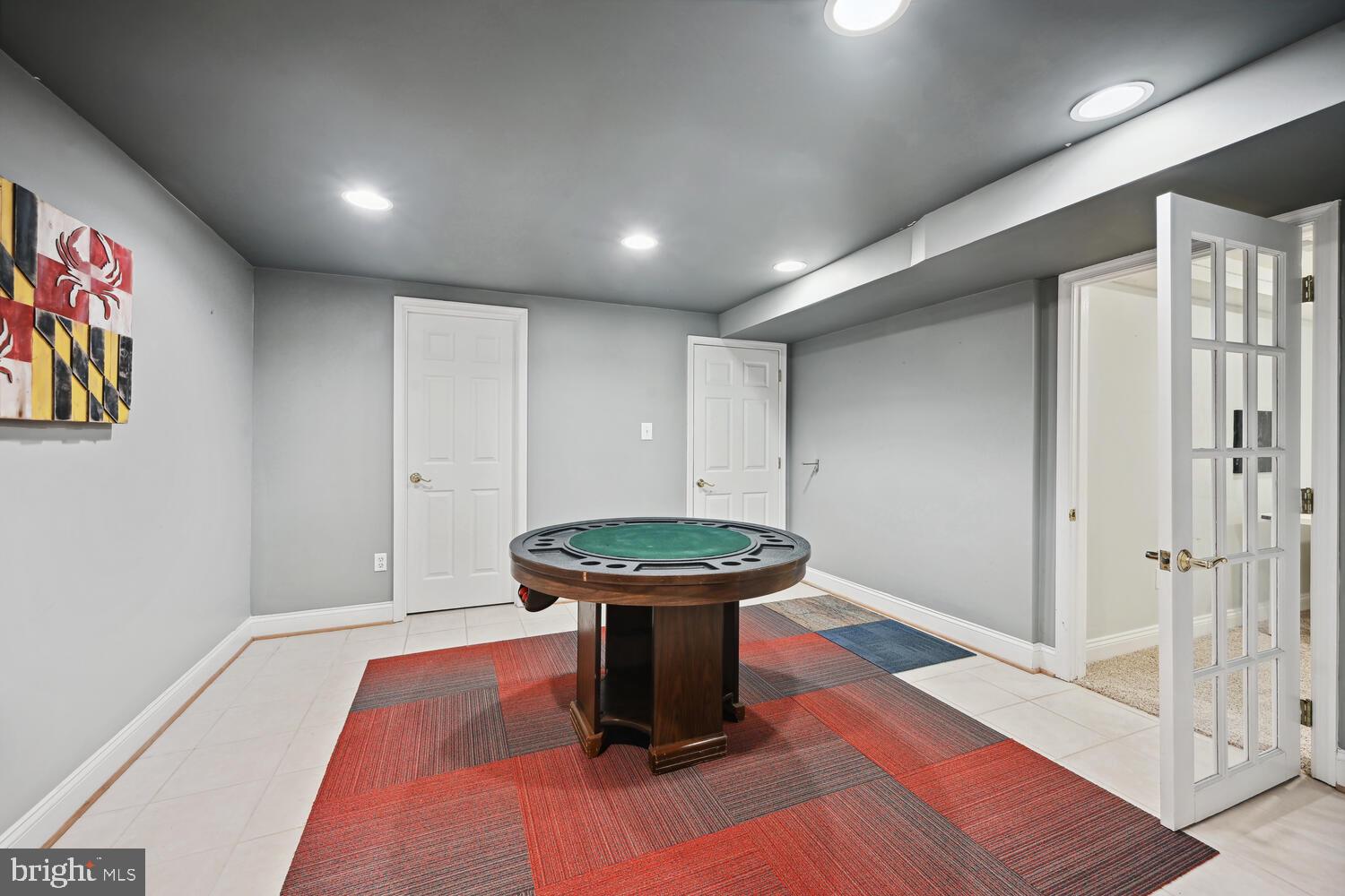404 Pershing Dr