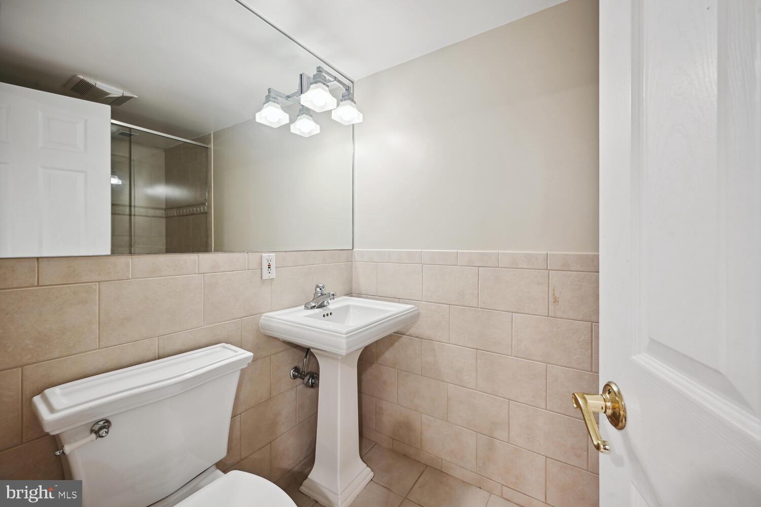 404 Pershing Dr