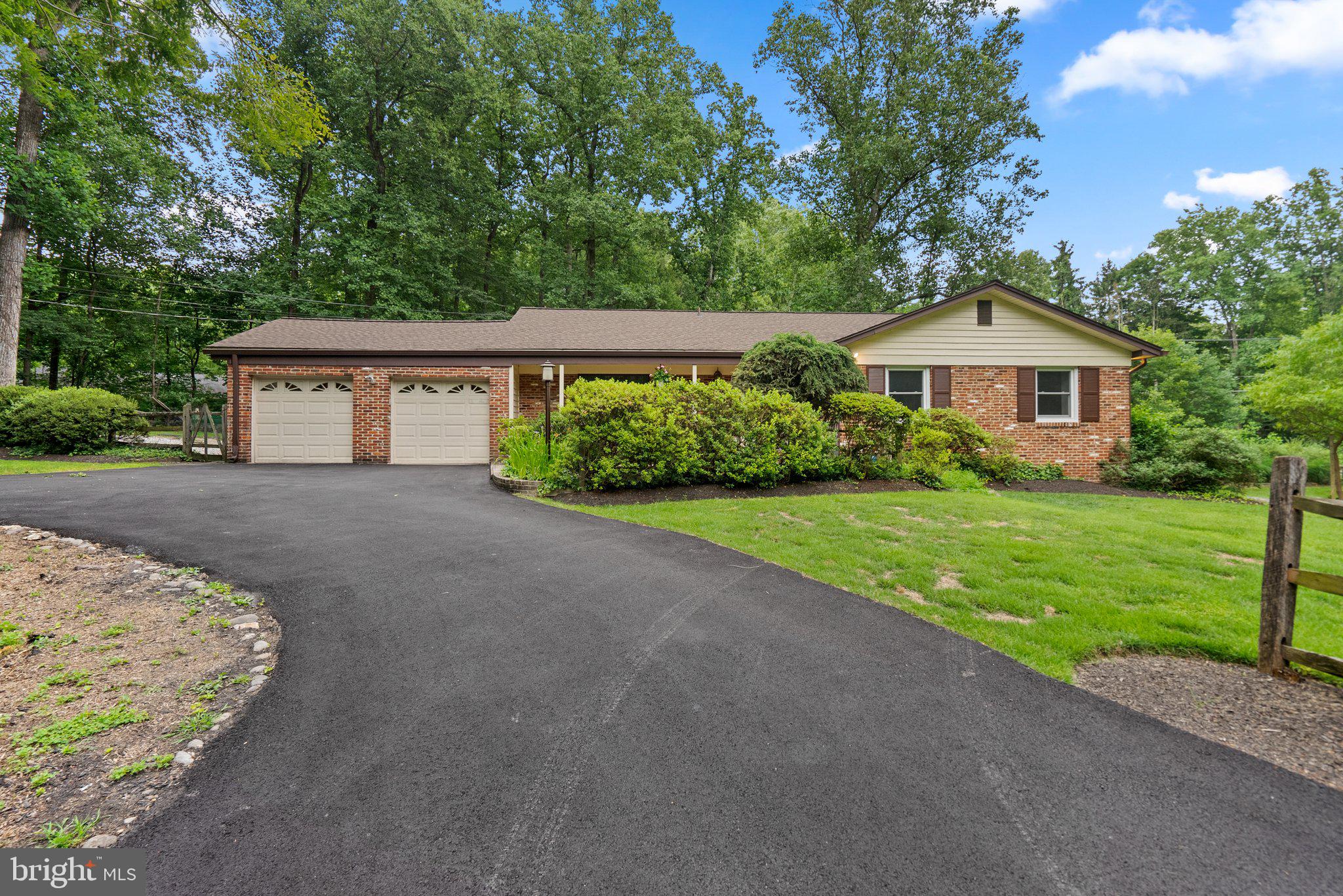 12801 Gaffney Rd