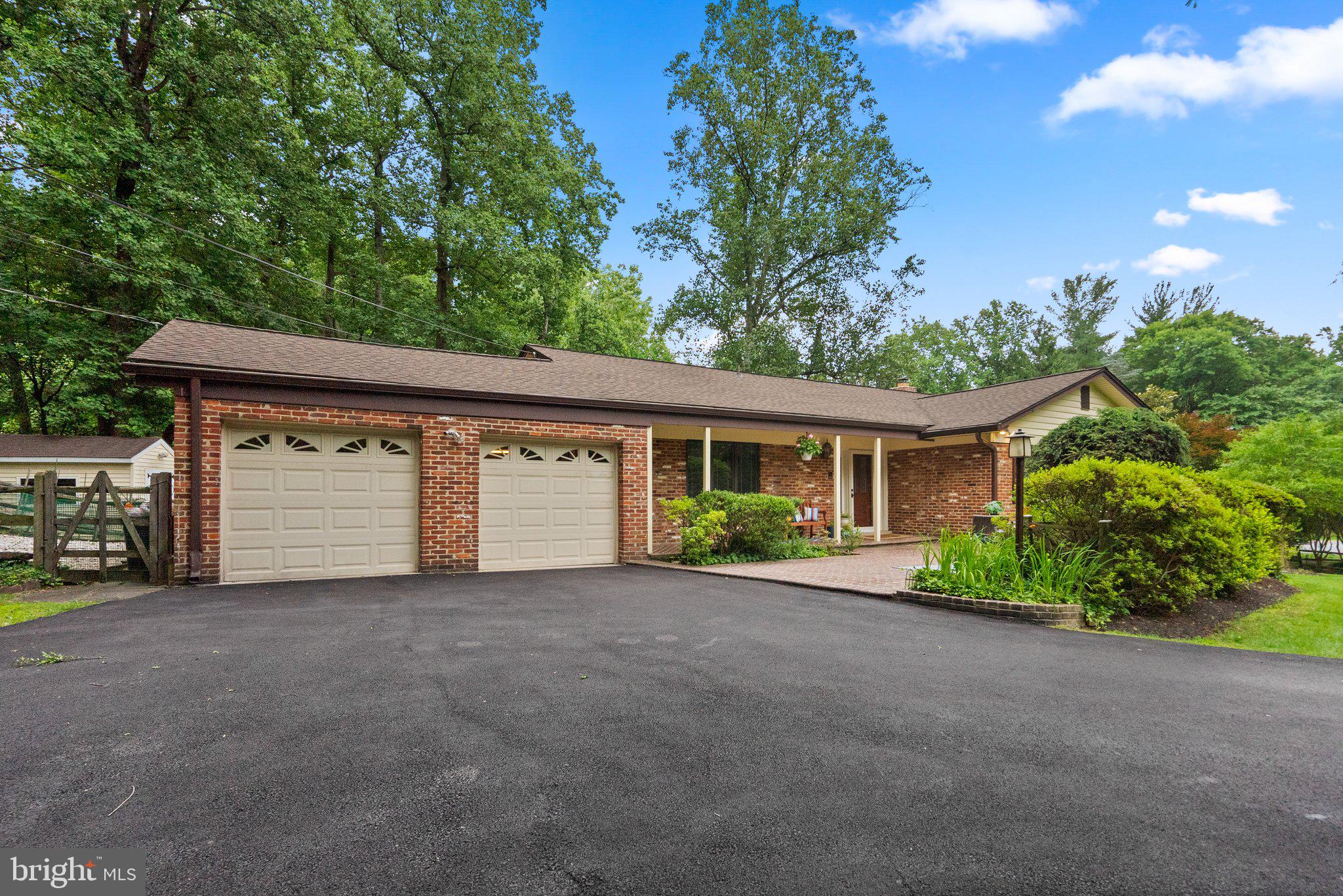 12801 Gaffney Rd