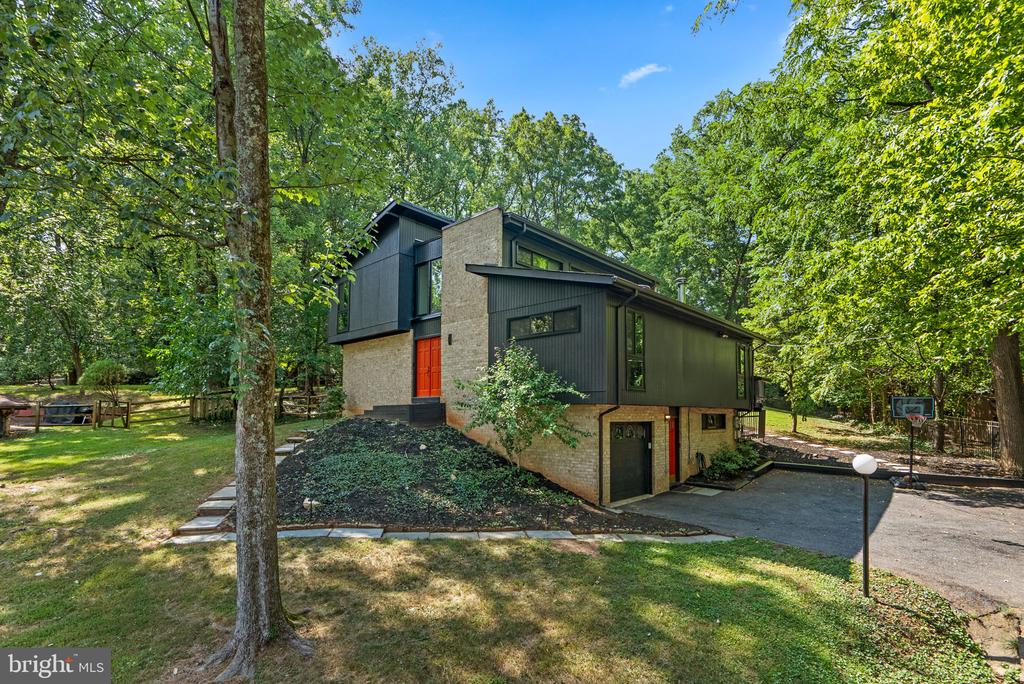 13108 Two Farm Dr