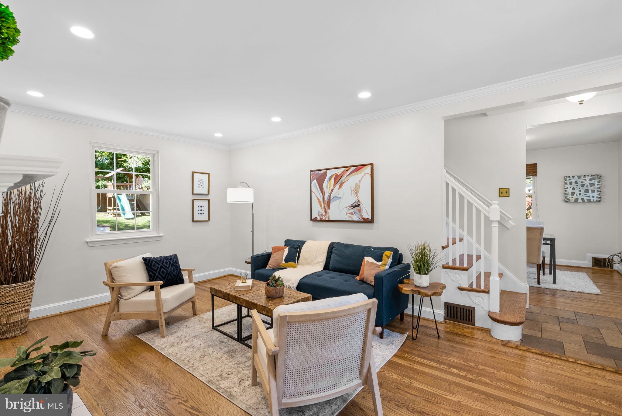10016 Greenock Rd
